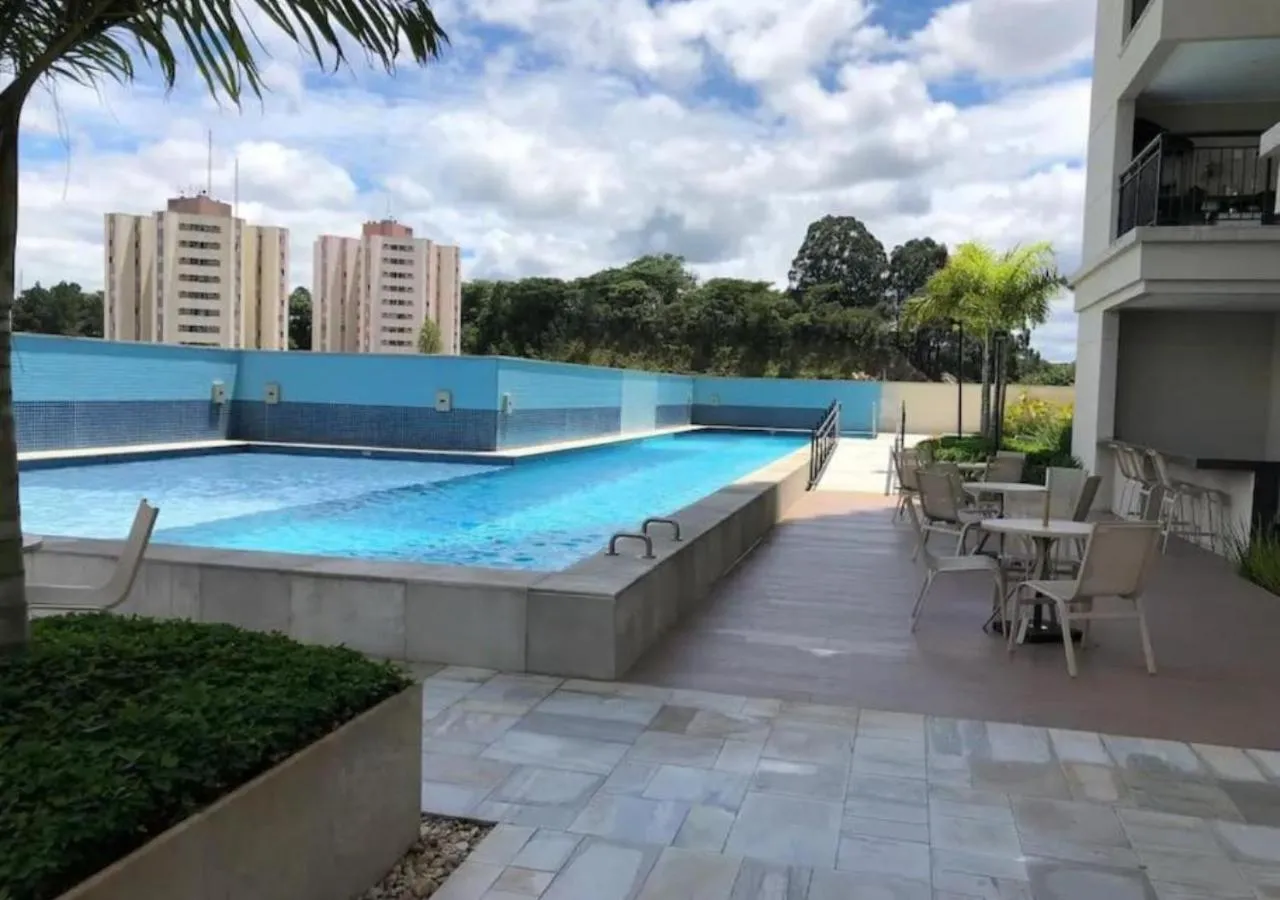 Swimming pool in Charming Studio - GRU 2001