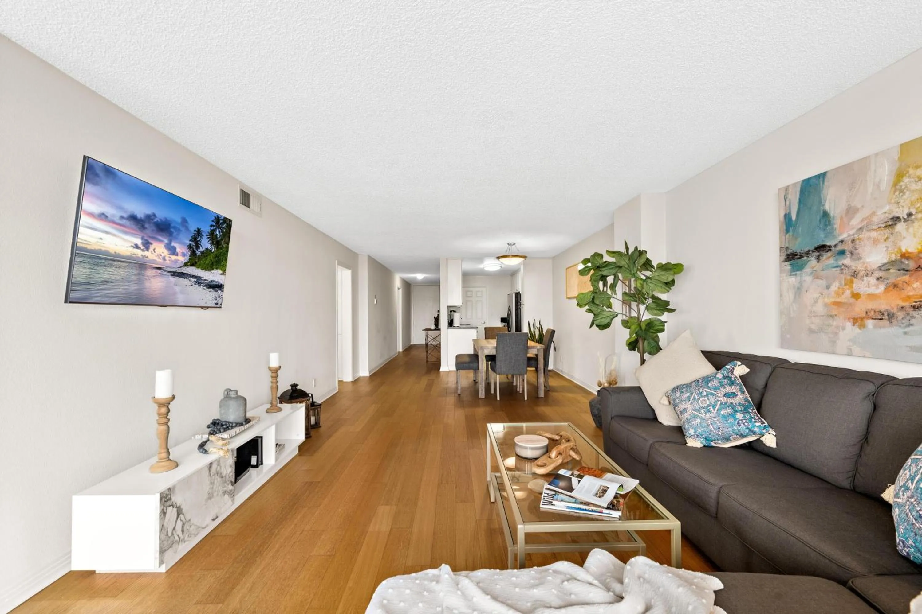 Living room in The tulip Marina Highrise with ocean view