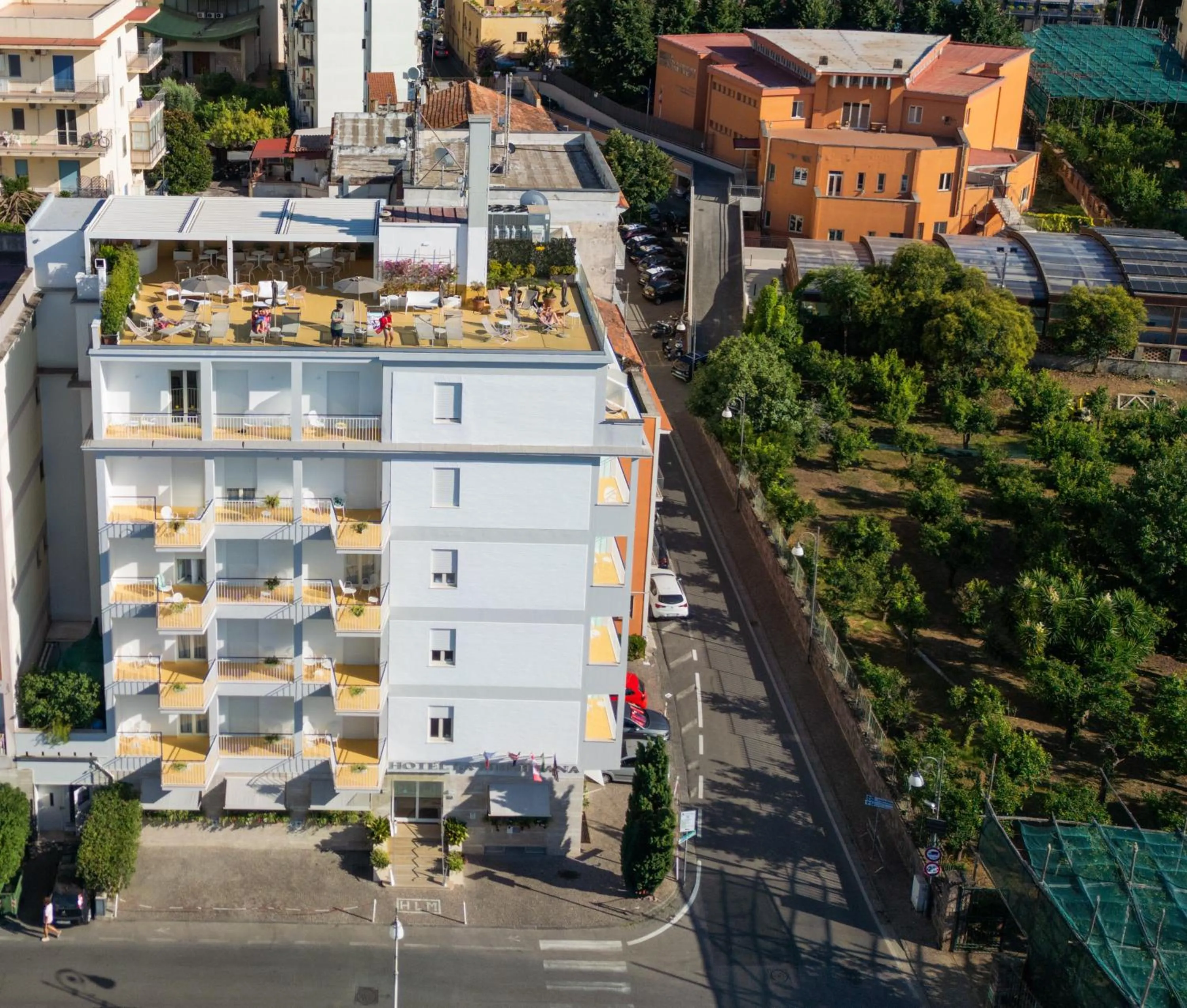 Property building in Hotel La Meridiana