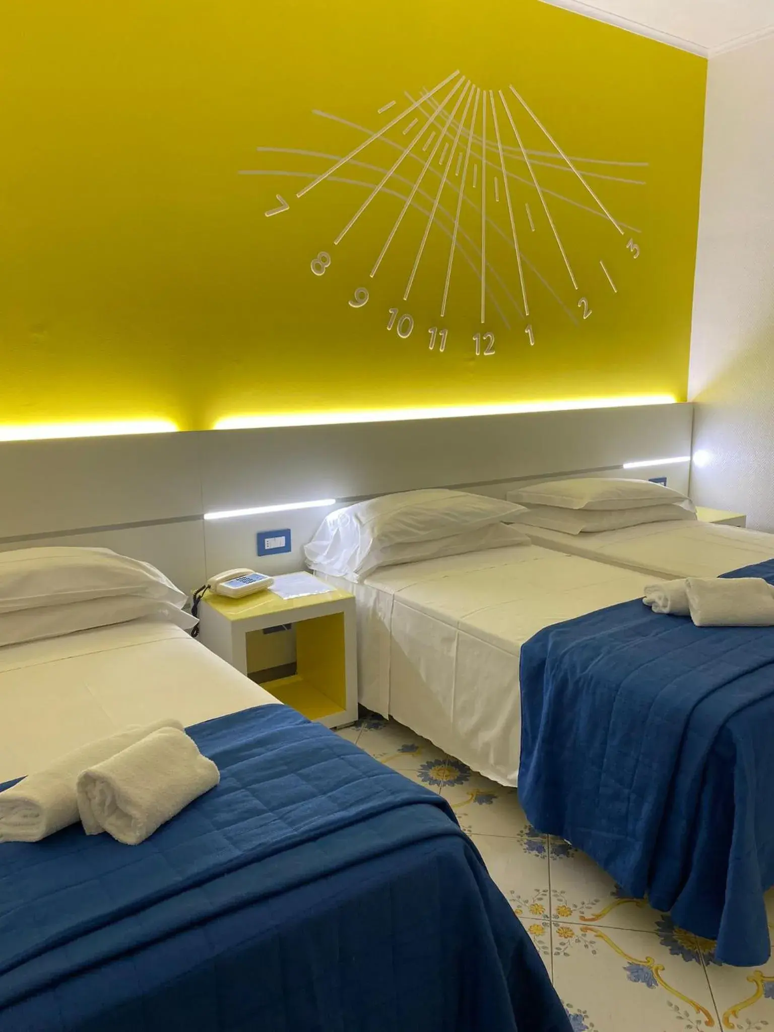 Triple Room in Hotel La Meridiana Triple Room in Hotel La Meridiana