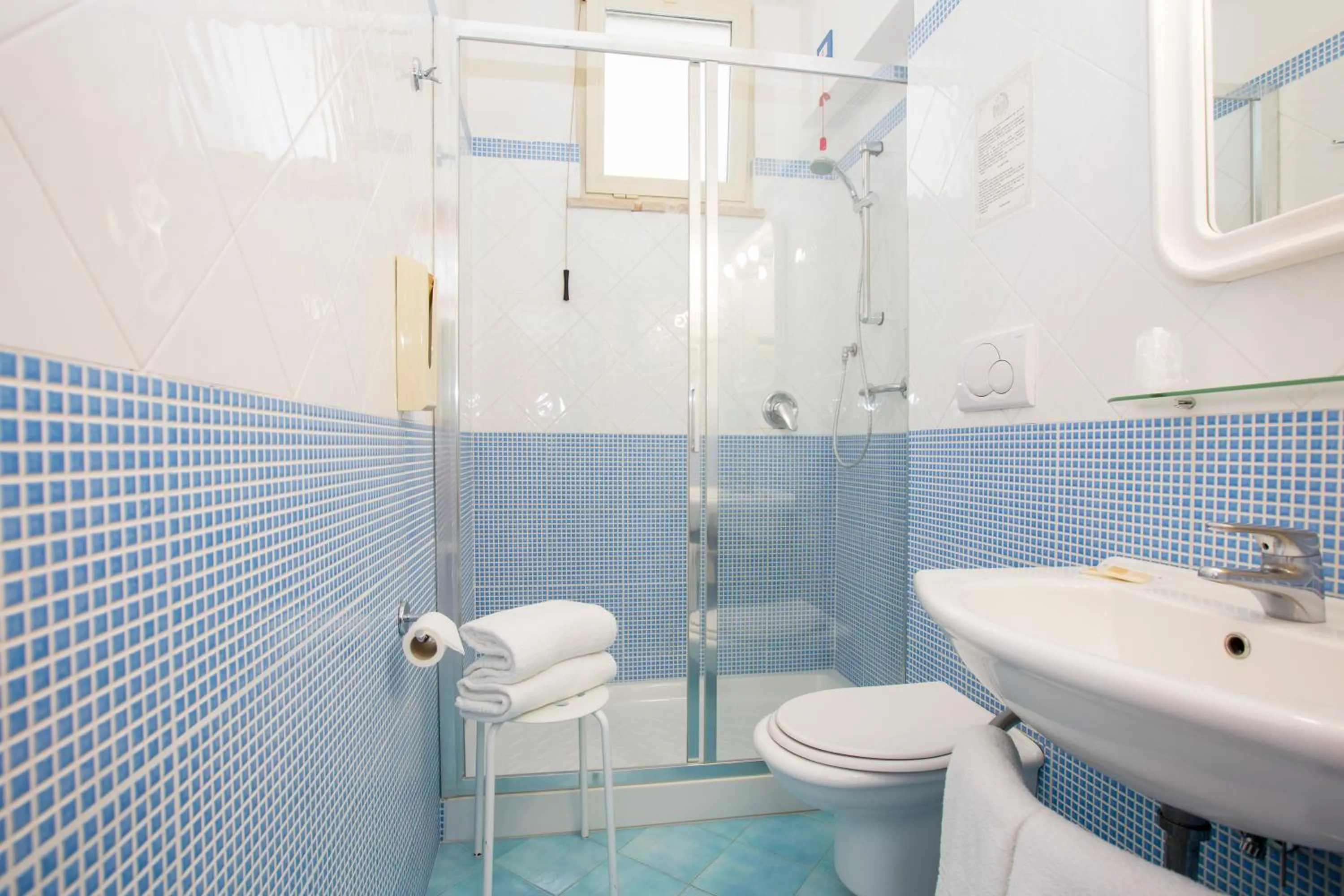 Bathroom in Hotel La Meridiana