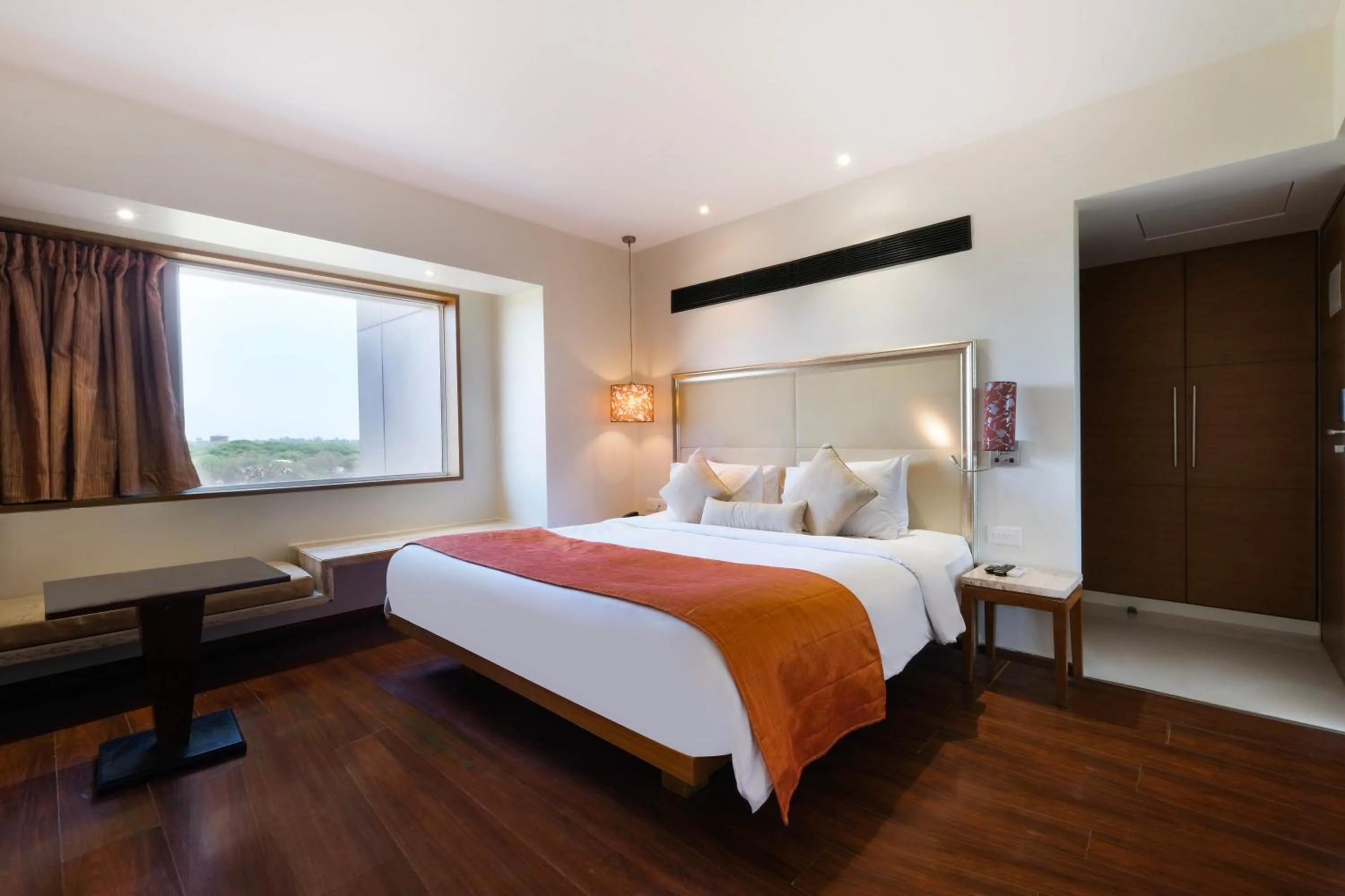 Bed in 7 Apple Hotel Pimpri Pune