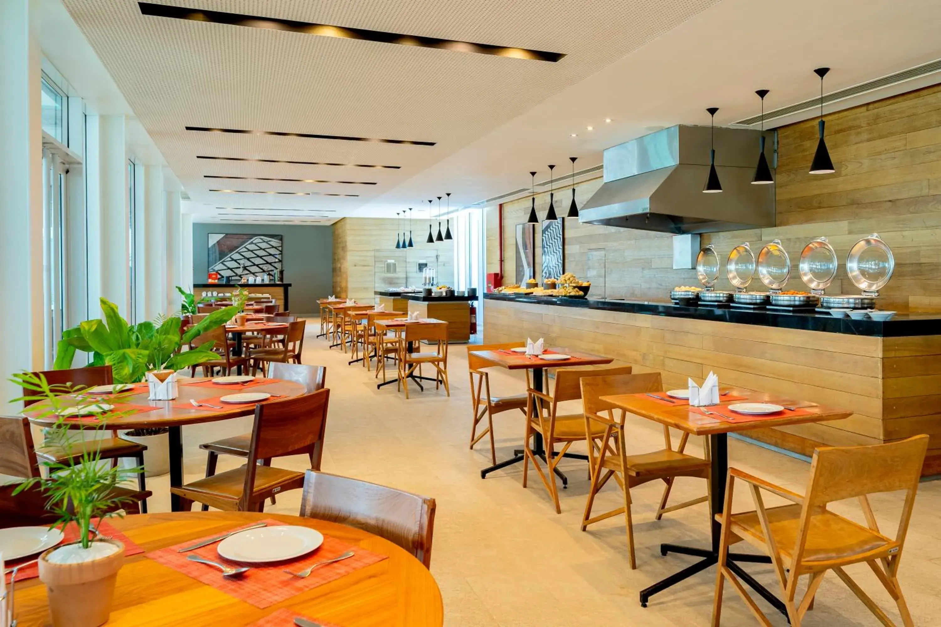Restaurant/places to eat in Lagune Barra Hotel Restaurant/places to eat in Lagune Barra Hotel