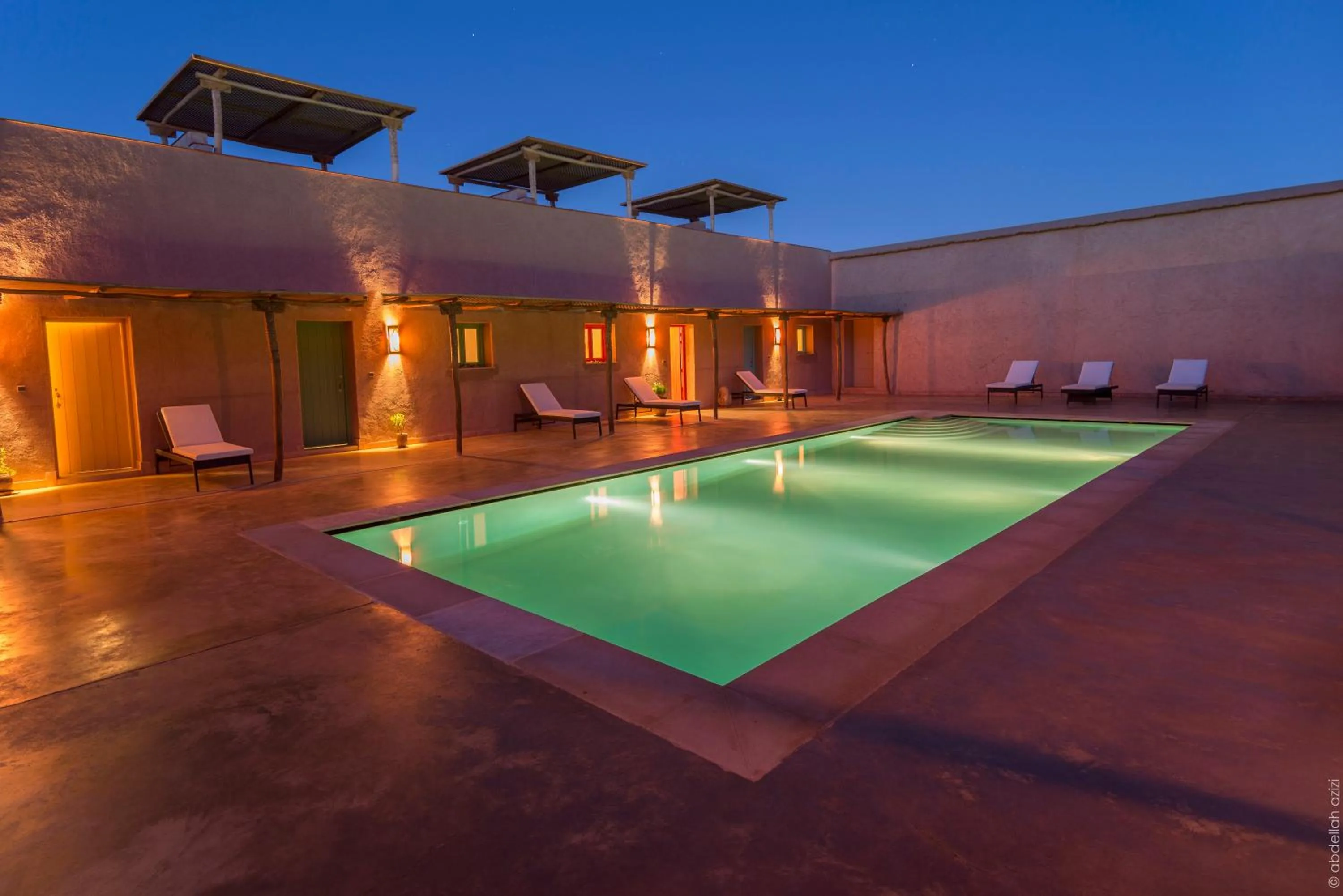 Pool view in Côté Sud