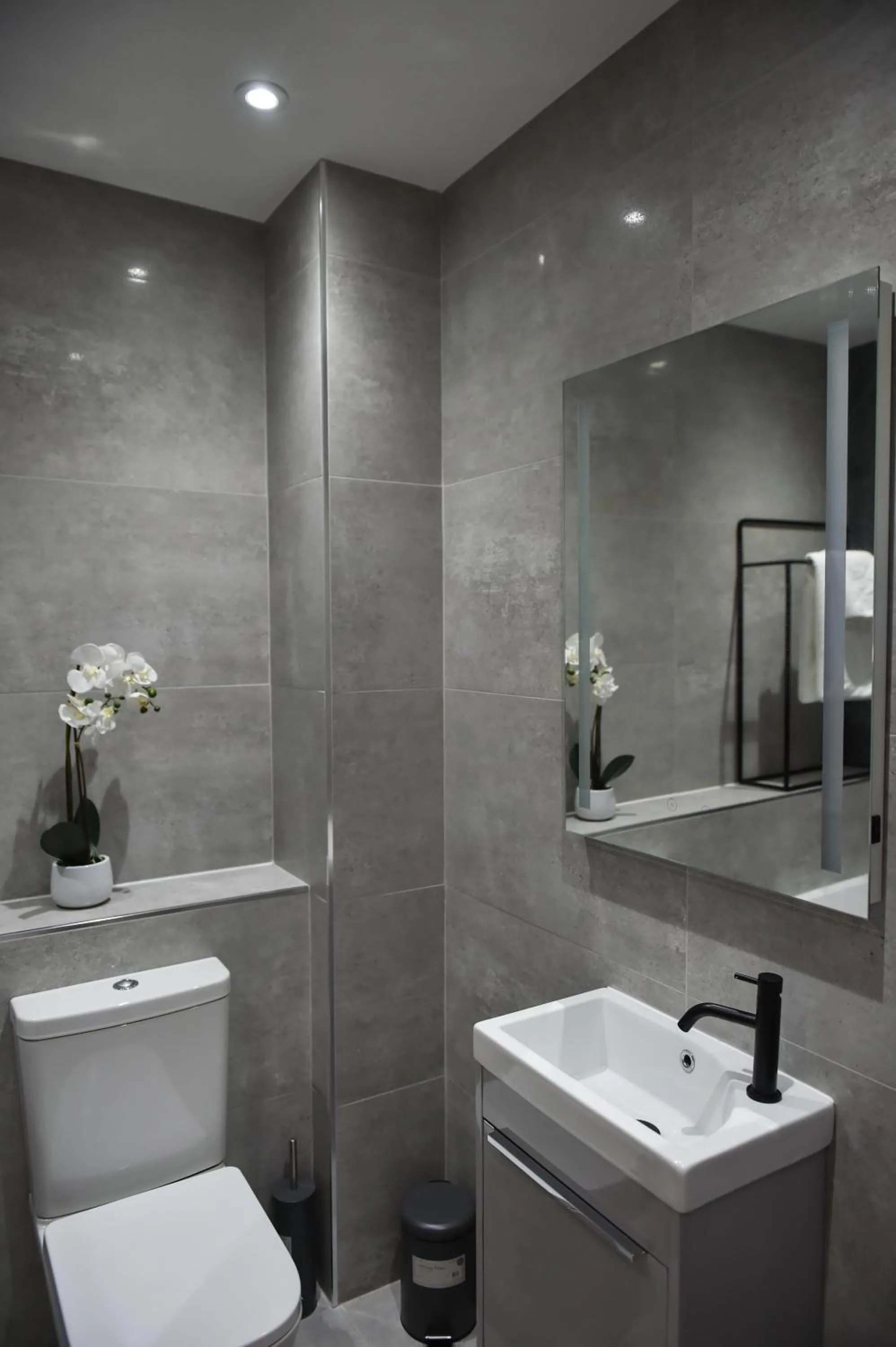 Bathroom in Victoria Colonnade Aparthotel