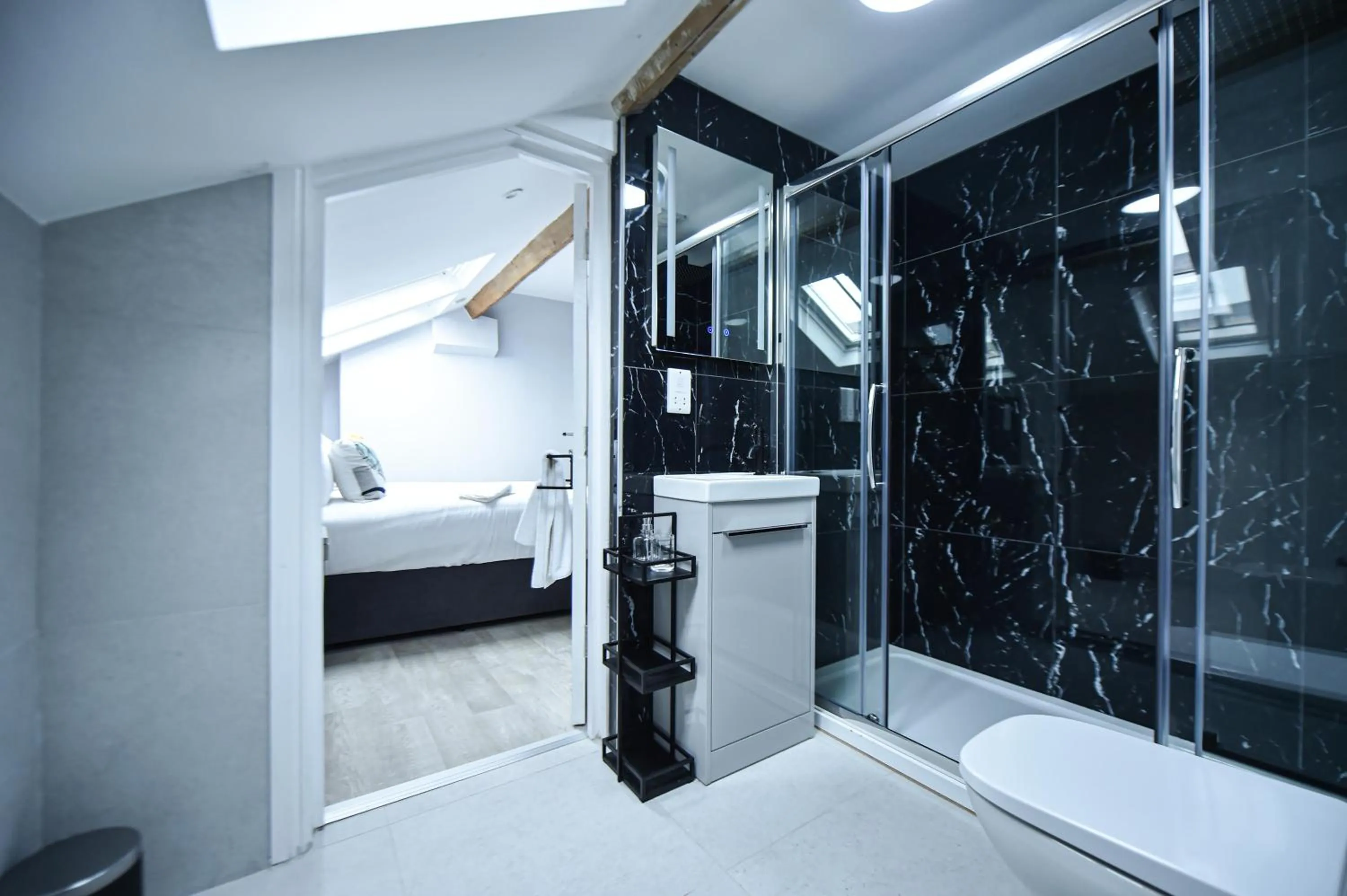 Bathroom in Victoria Colonnade Aparthotel