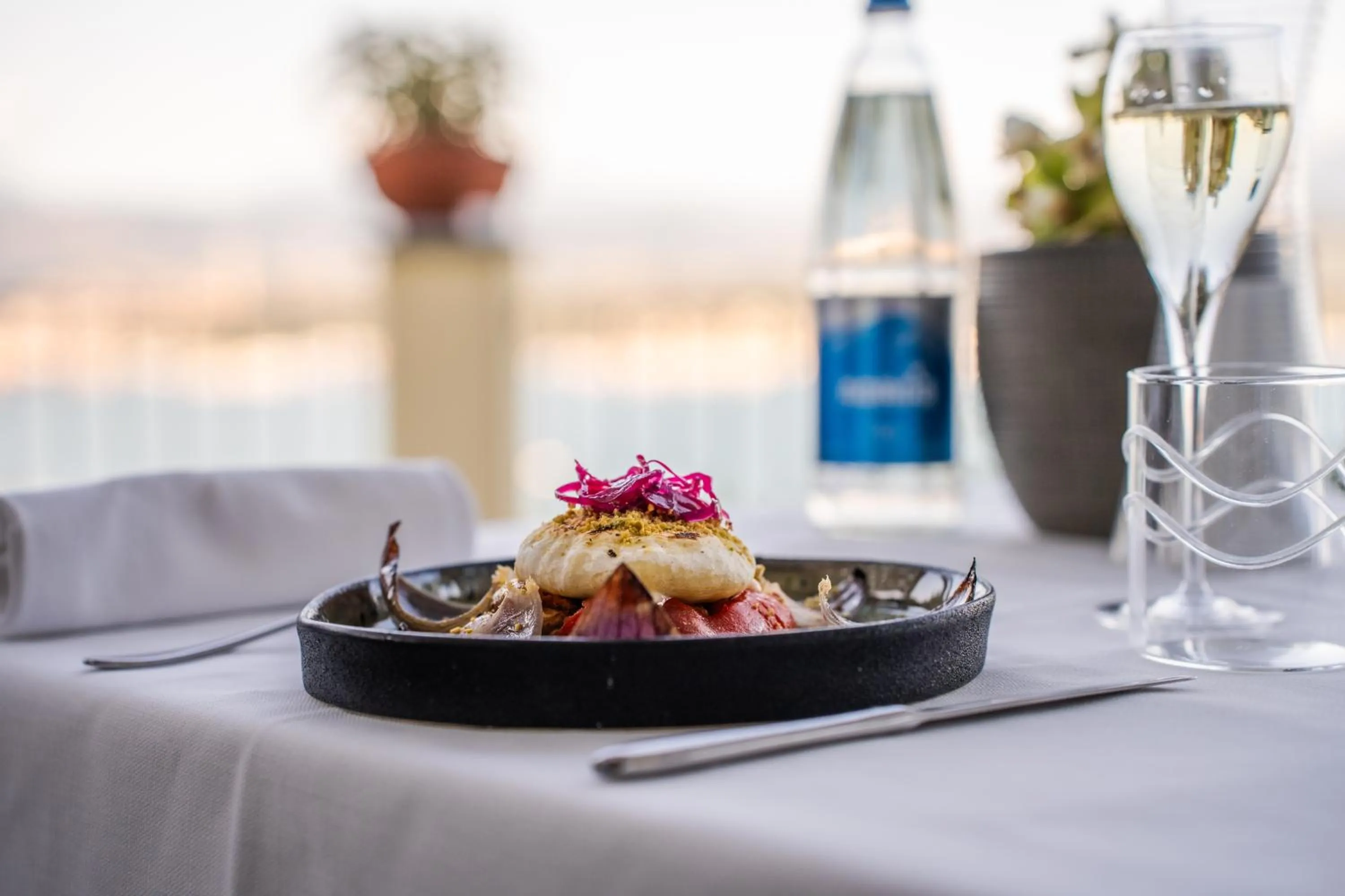 Restaurant/places to eat in Le Ville Relais