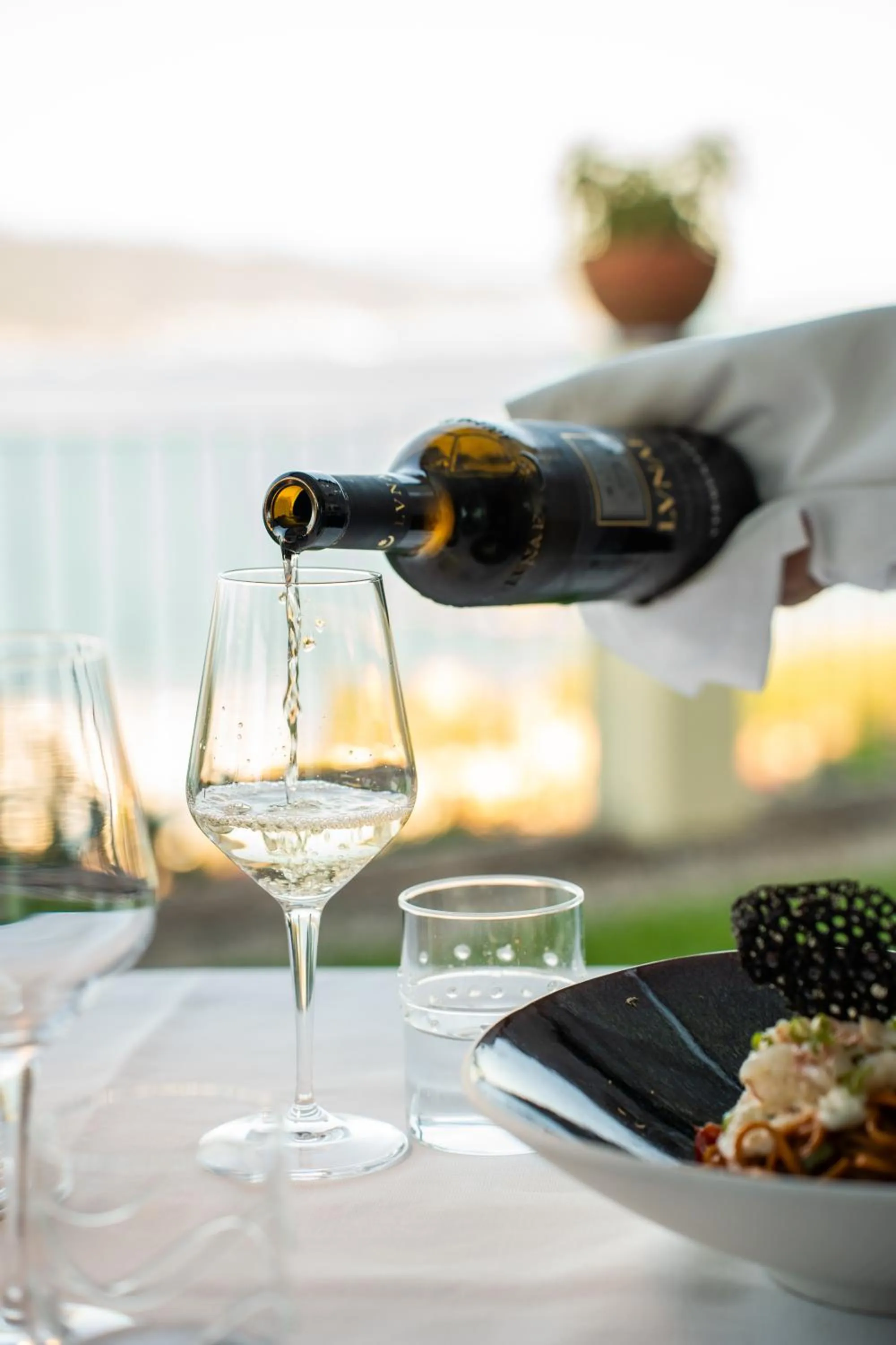 Restaurant/places to eat in Le Ville Relais