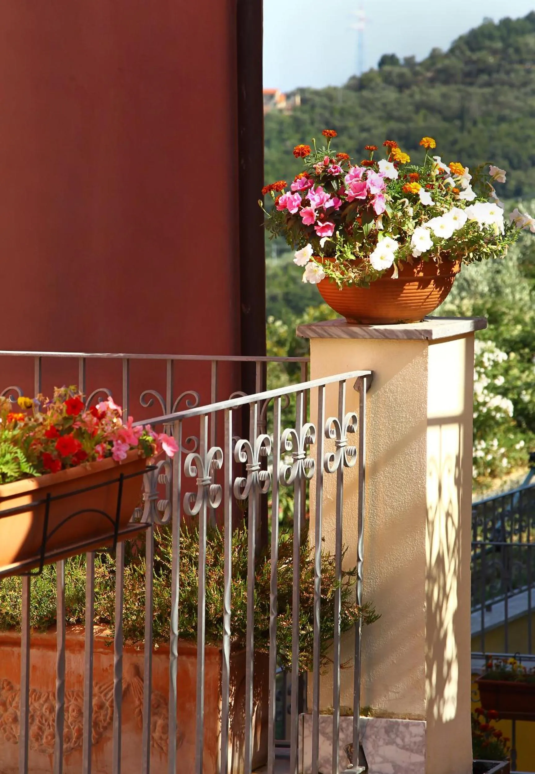 Decorative detail in Le Ville Relais