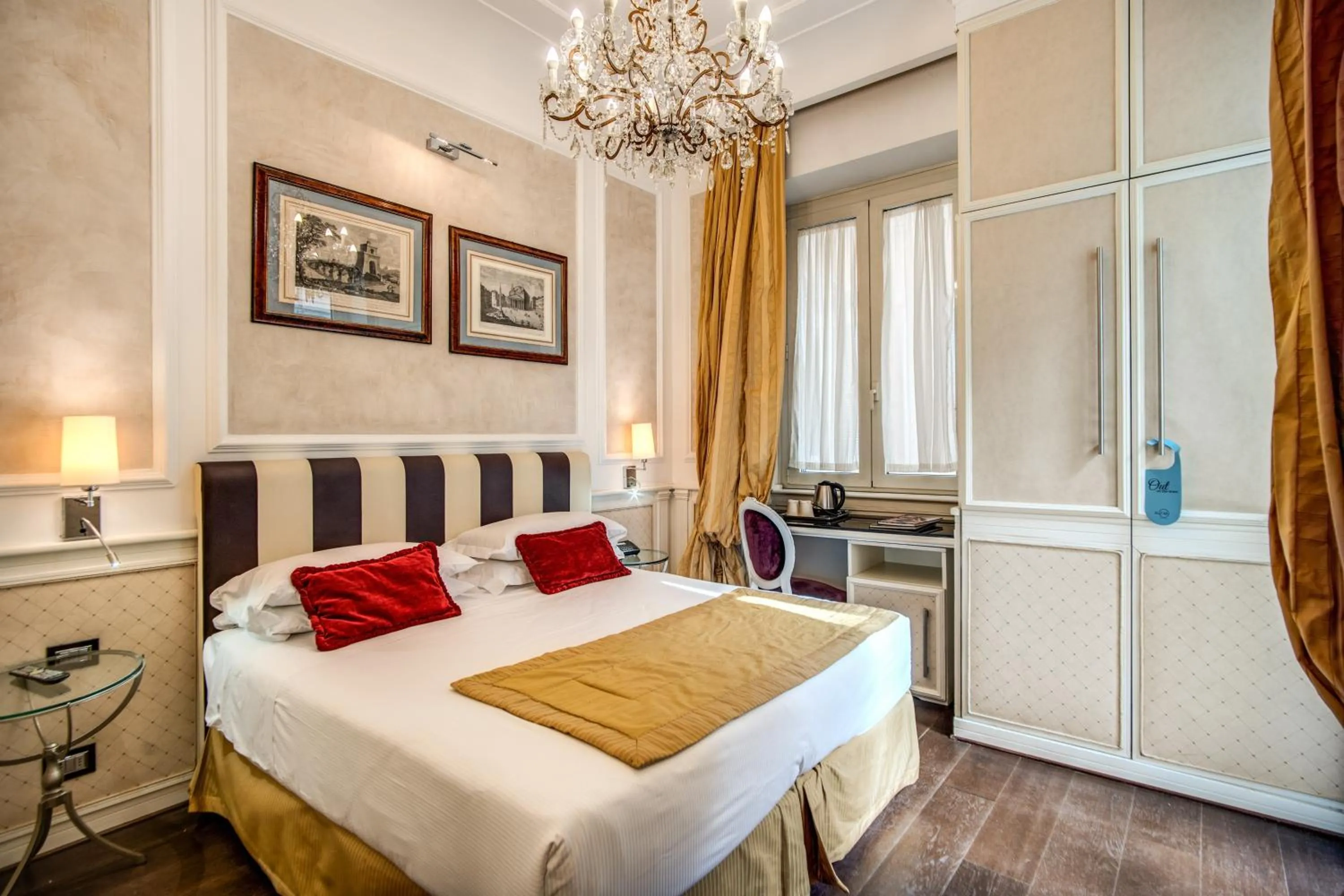 Bed in The Britannia Hotel