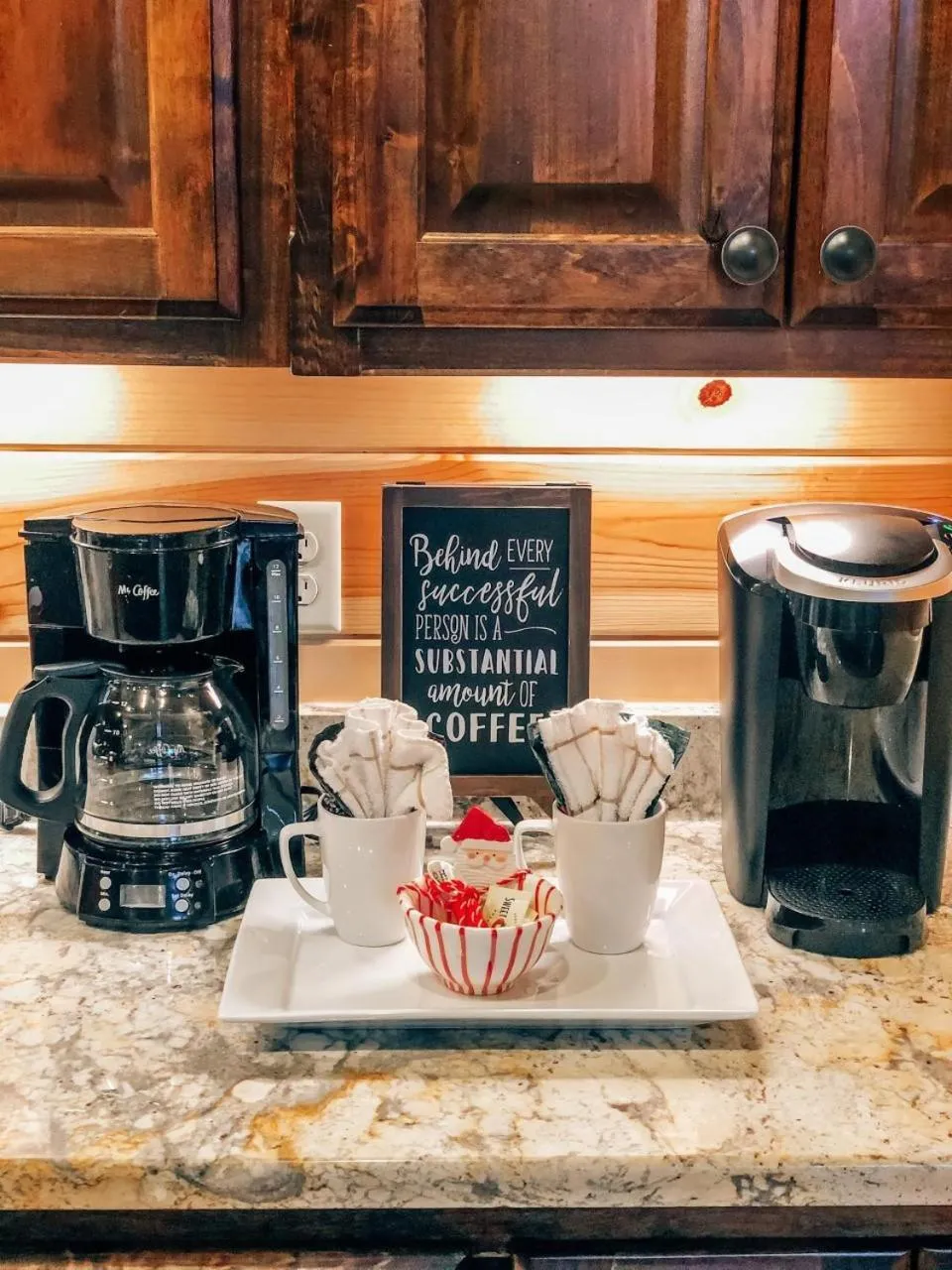 Coffee/tea facilities in Stone Mountain Lodge 5000sqft 6 Bed Game Room Pool Table Hot Tub