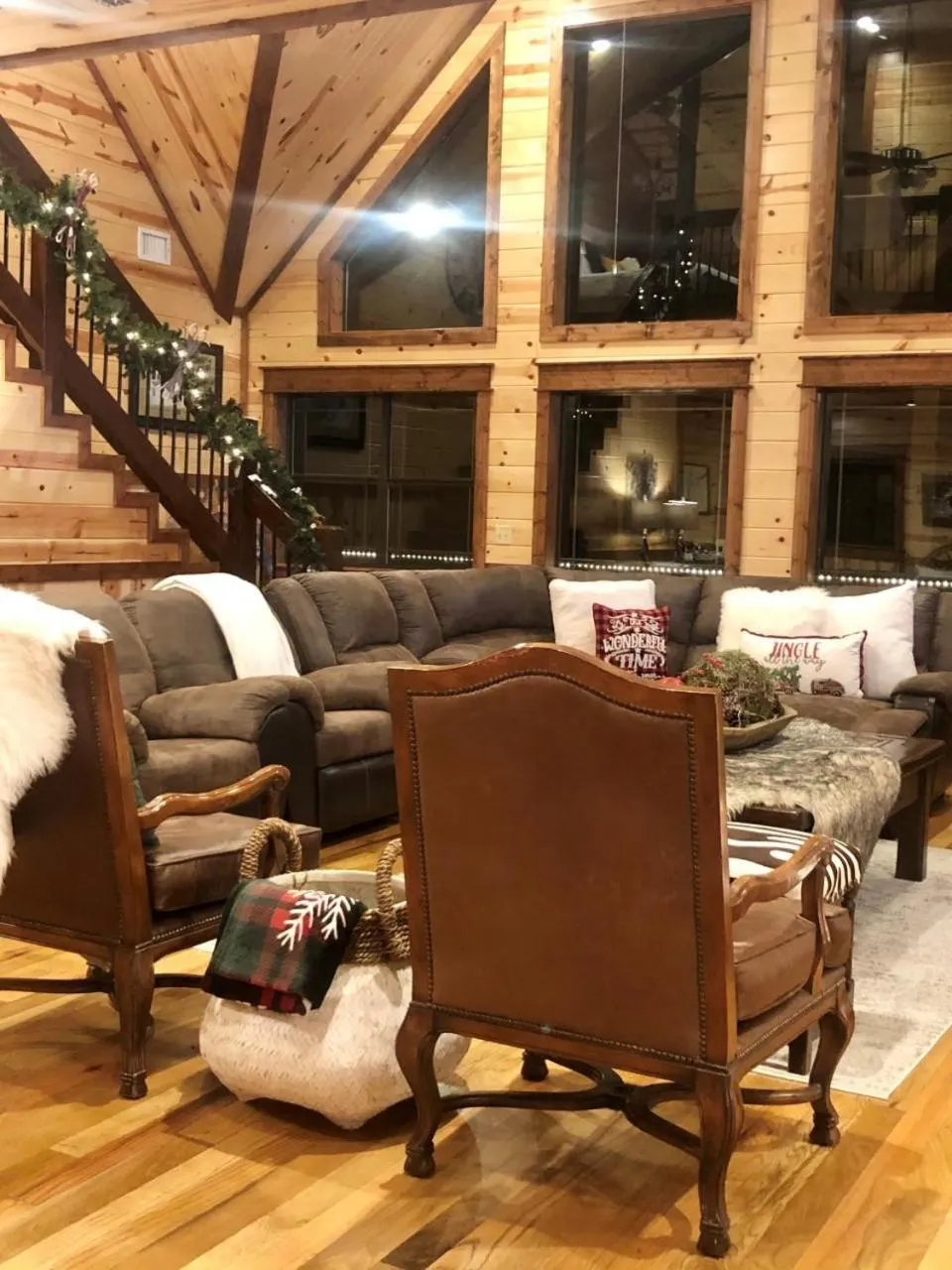 Living room in Stone Mountain Lodge 5000sqft 6 Bed Game Room Pool Table Hot Tub