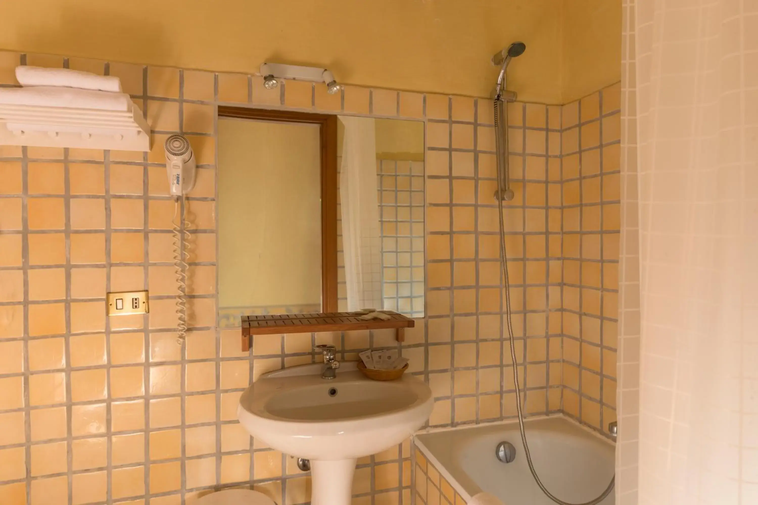 Bathroom in Orto Di Roma Bathroom in Orto Di Roma