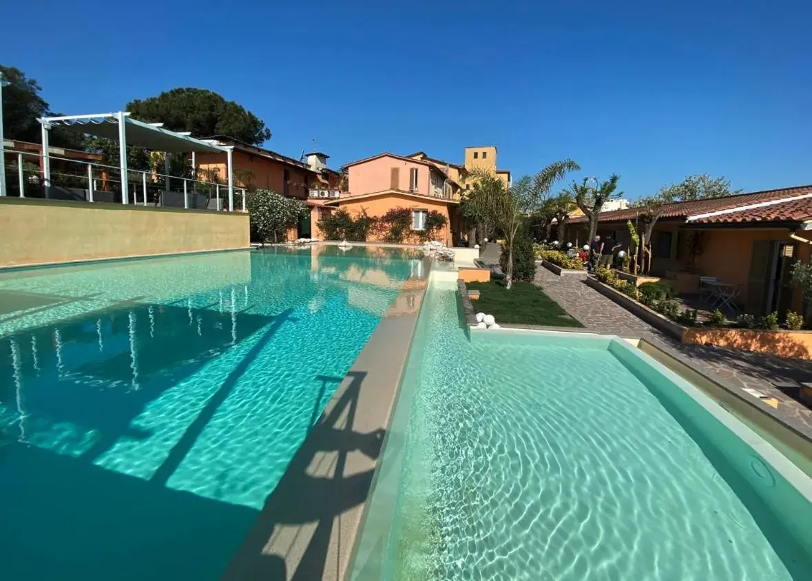 Swimming pool in Orto Di Roma Swimming pool in Orto Di Roma