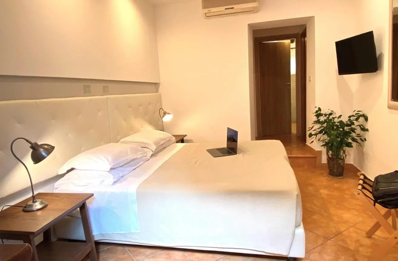 air conditioner, Bed in Orto Di Roma