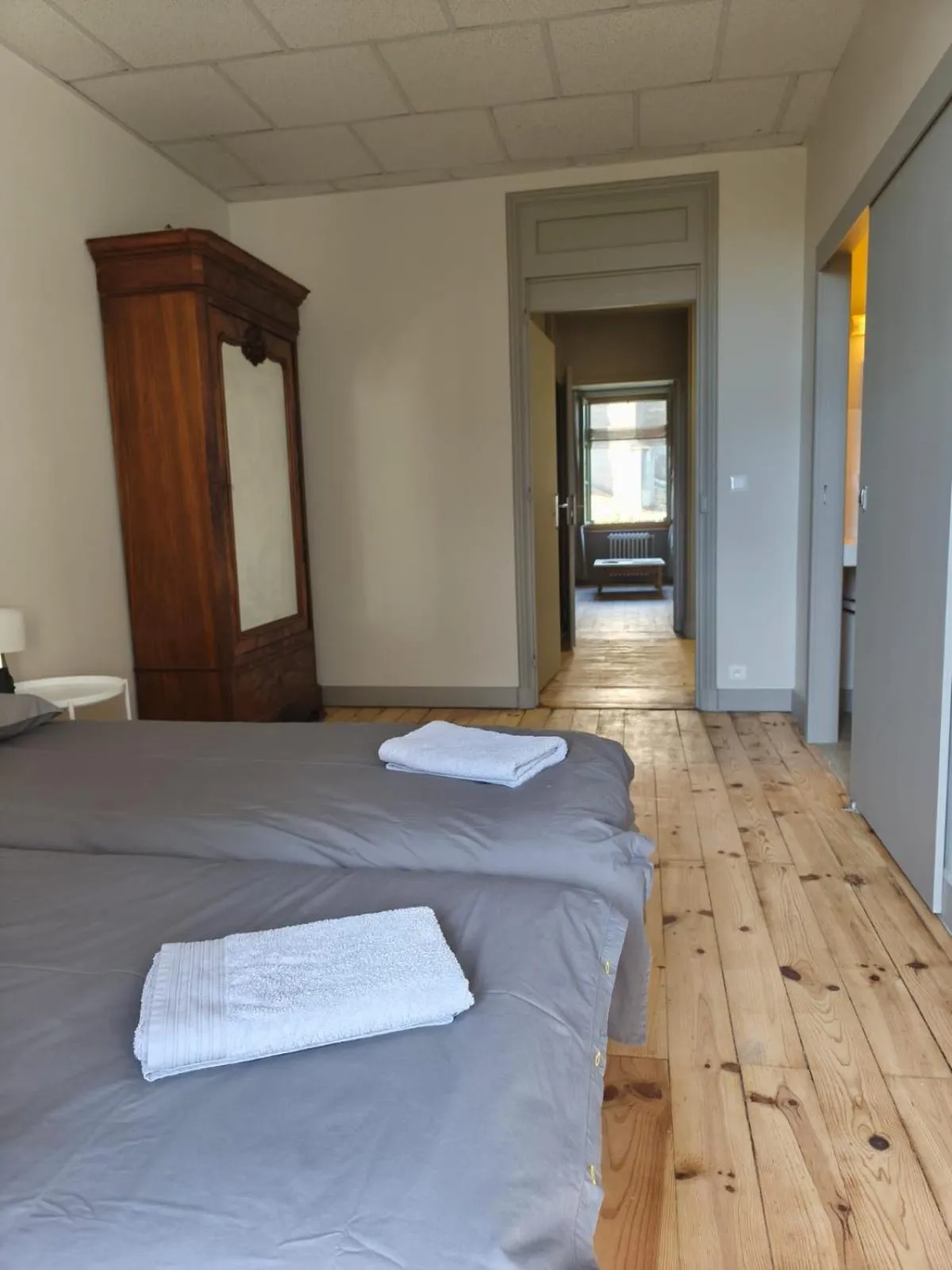 Bedroom, Bed in Gîte d'étape et de groupe du Clos Saint Roch