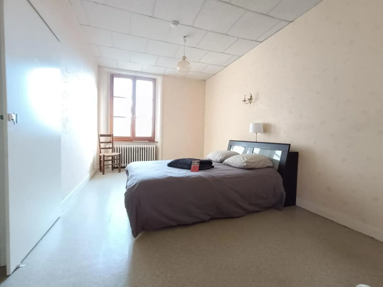 Bedroom, Bed in Gîte d'étape et de groupe du Clos Saint Roch