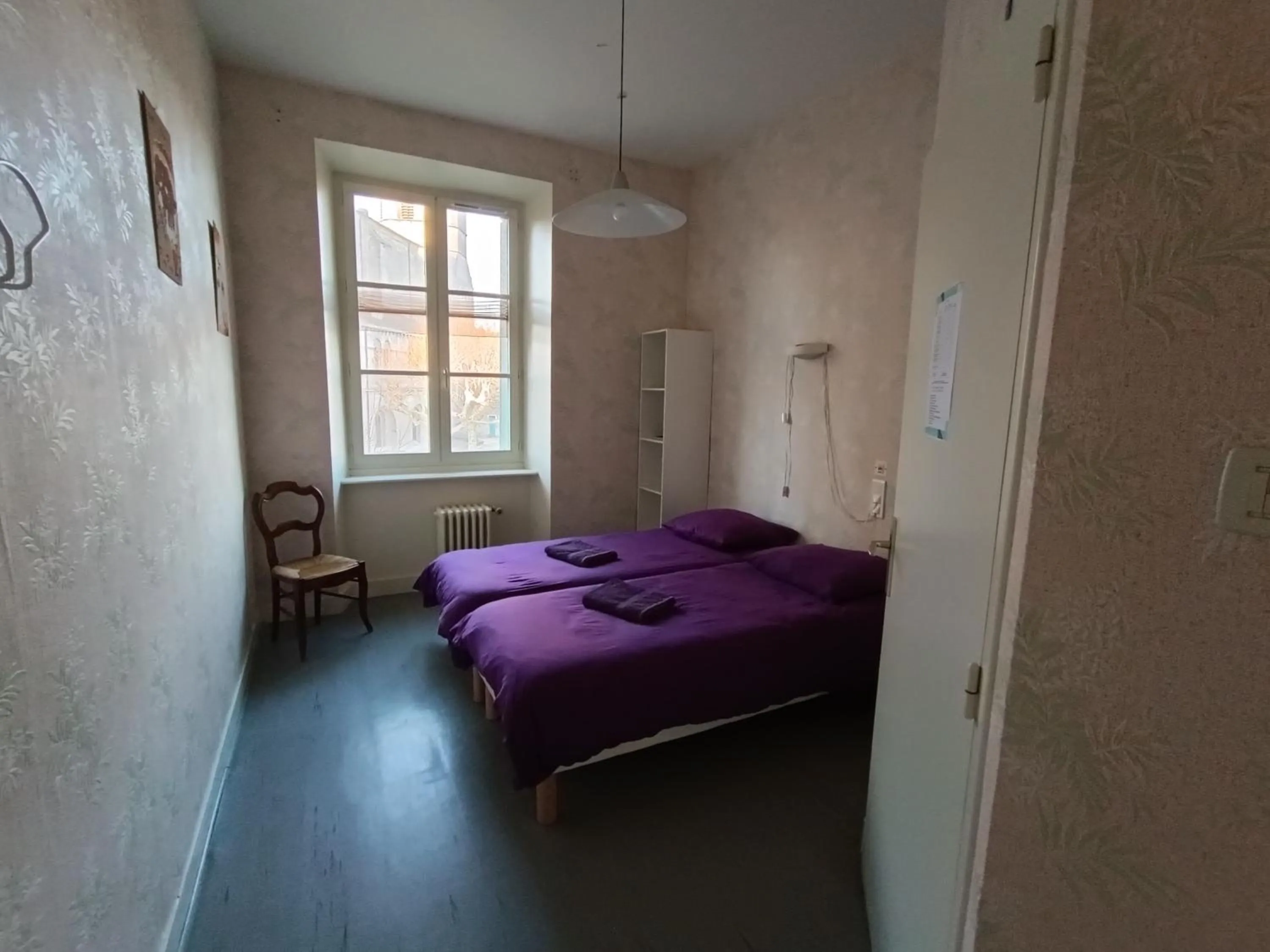 Photo of the whole room, Bed in Gîte d'étape et de groupe du Clos Saint Roch