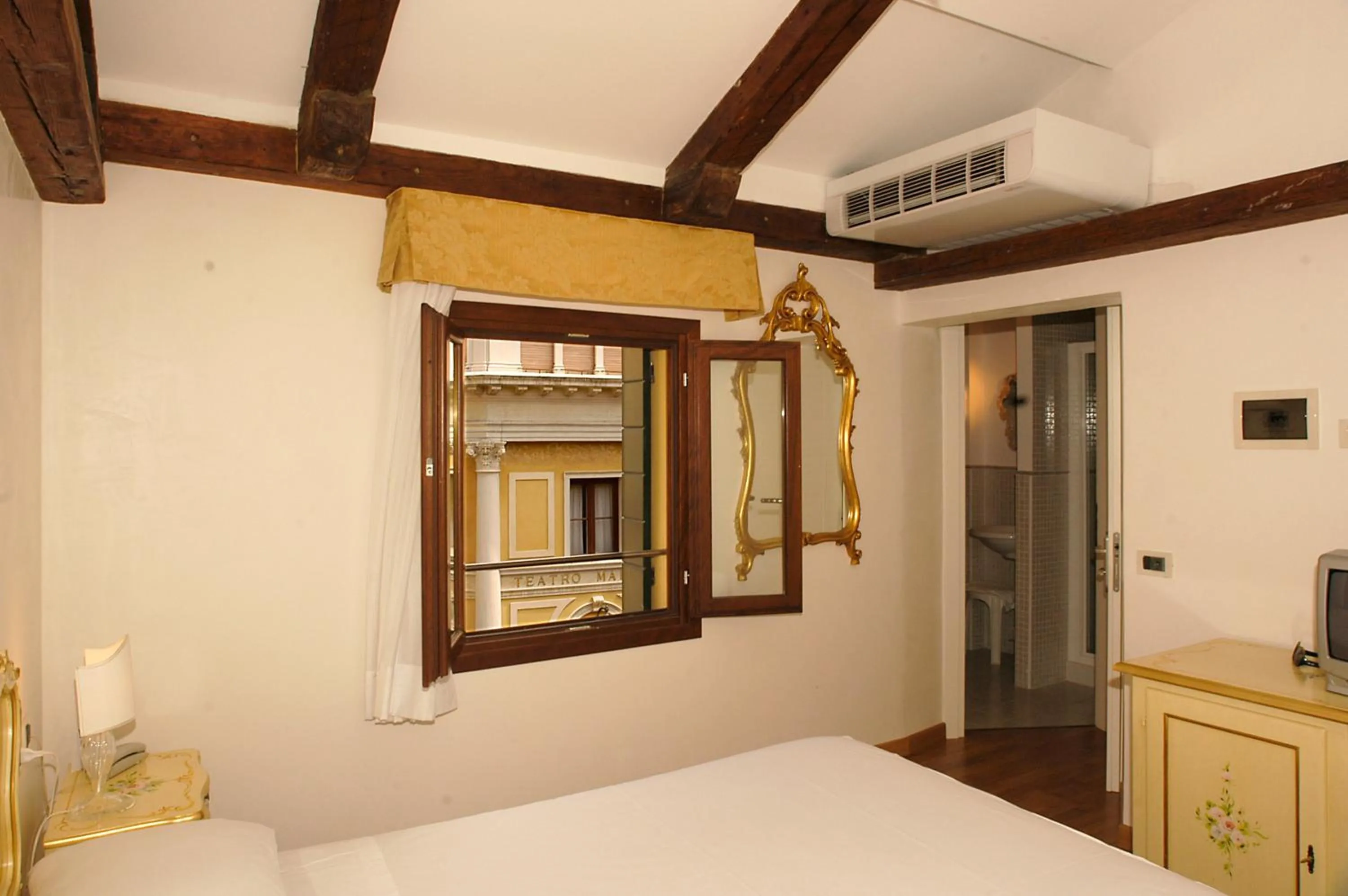 Photo of the whole room, Bed in Guest House Al Milion