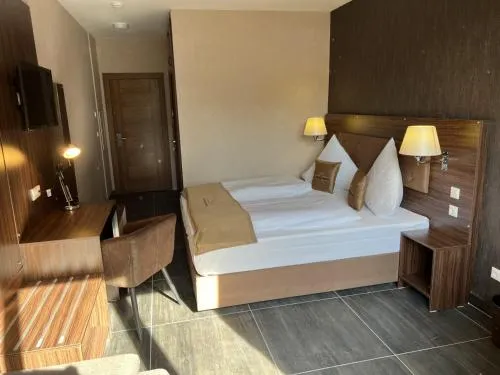 Hotel Pasa Paradies KOSTENLOSE PARKPLÄTZE