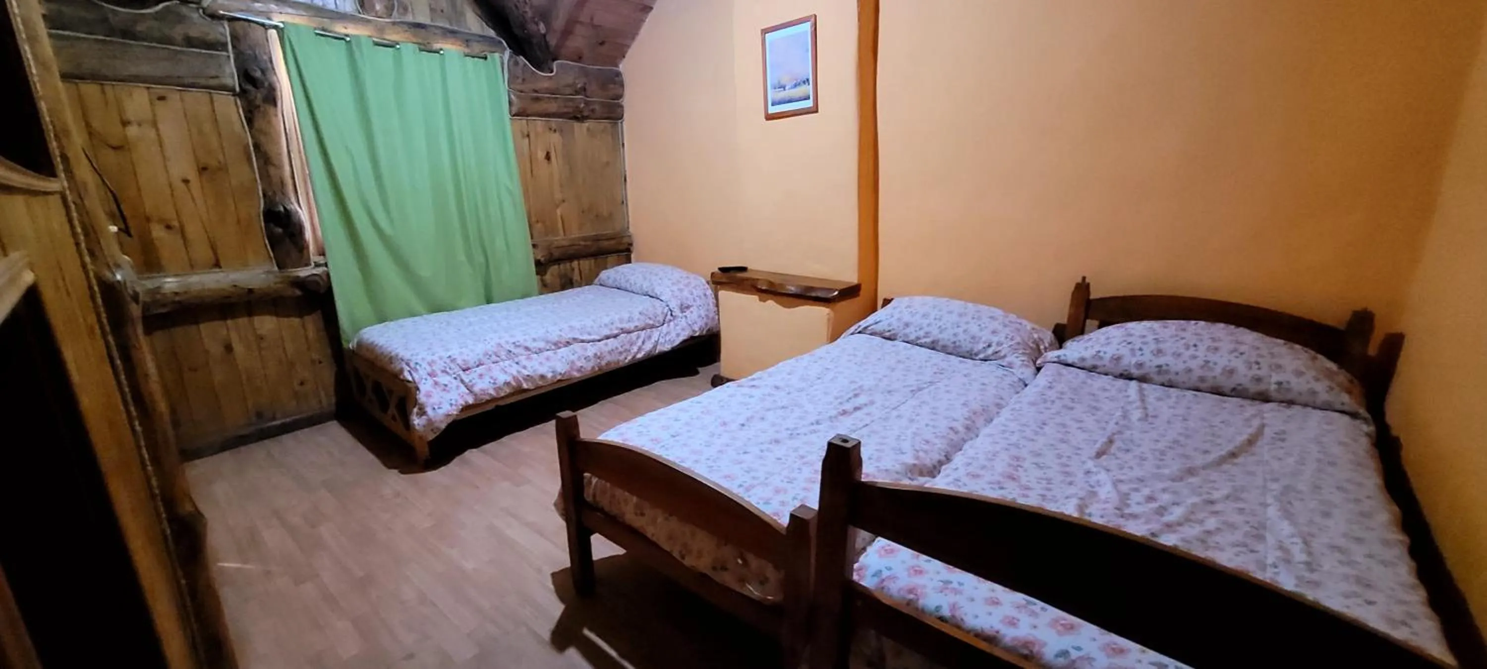 group of guests, Bed in Cabañas Clarita