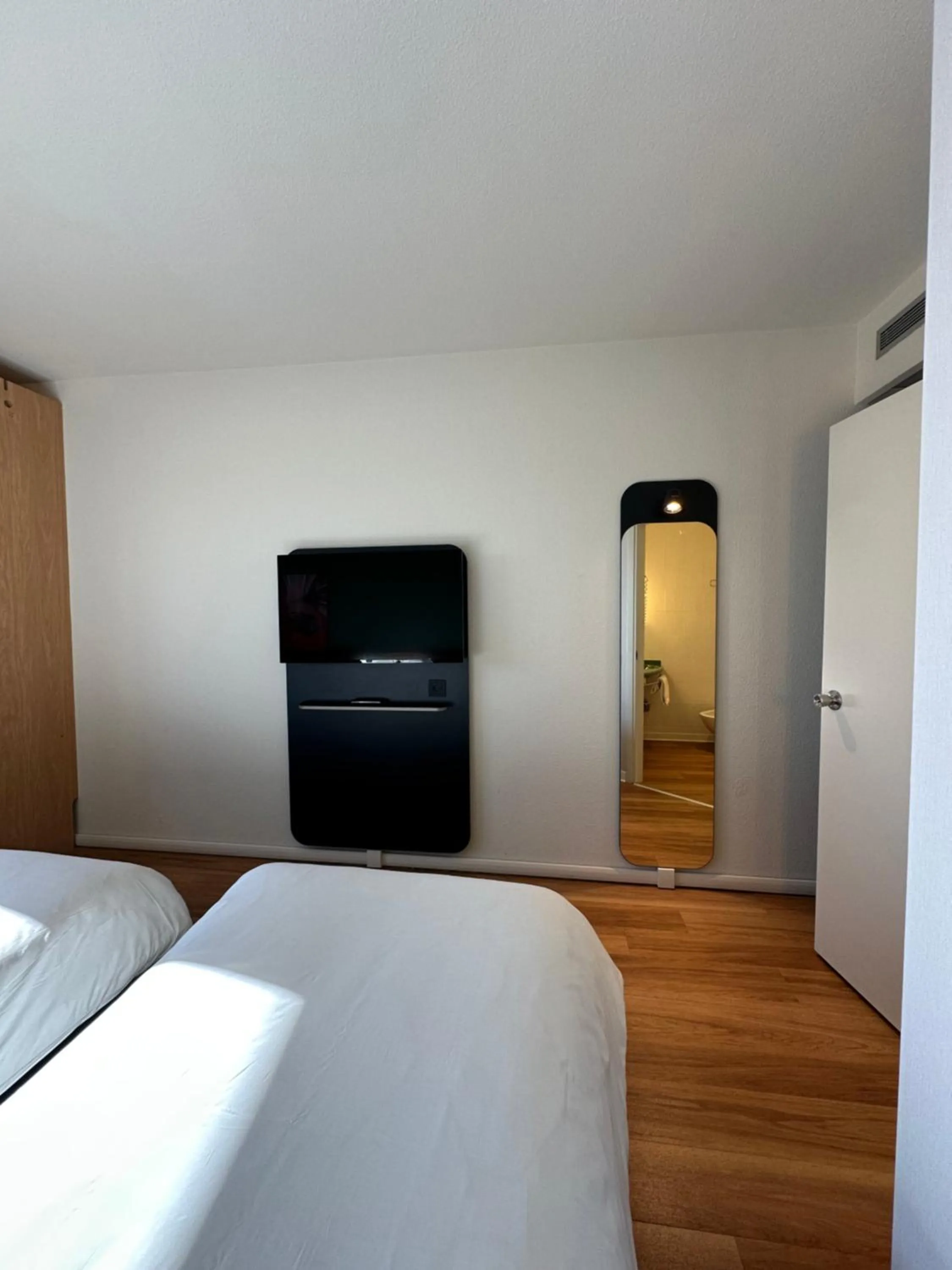 Bedroom, Bed in Ibis Roma Fiera