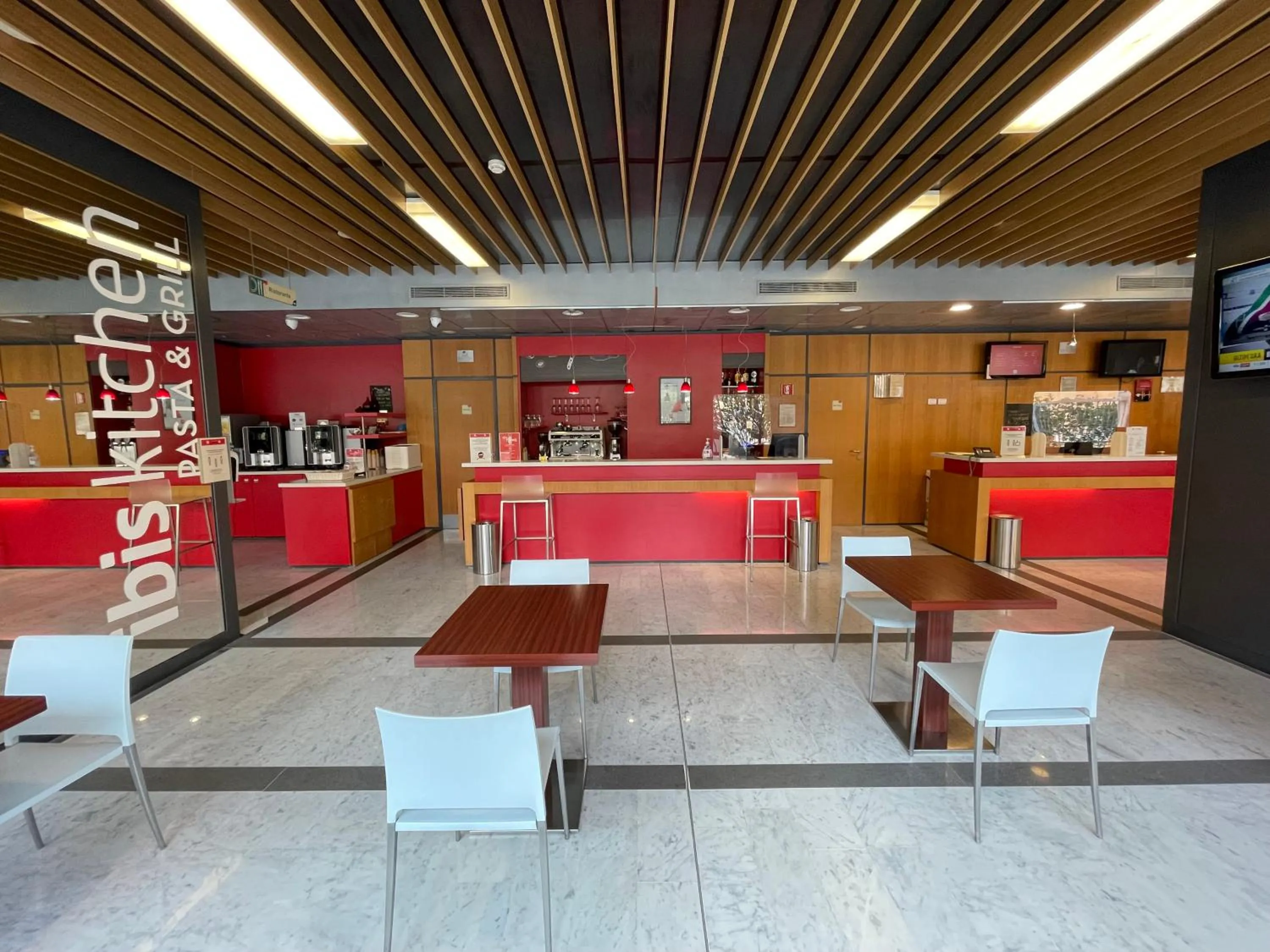 Property building in Ibis Roma Fiera