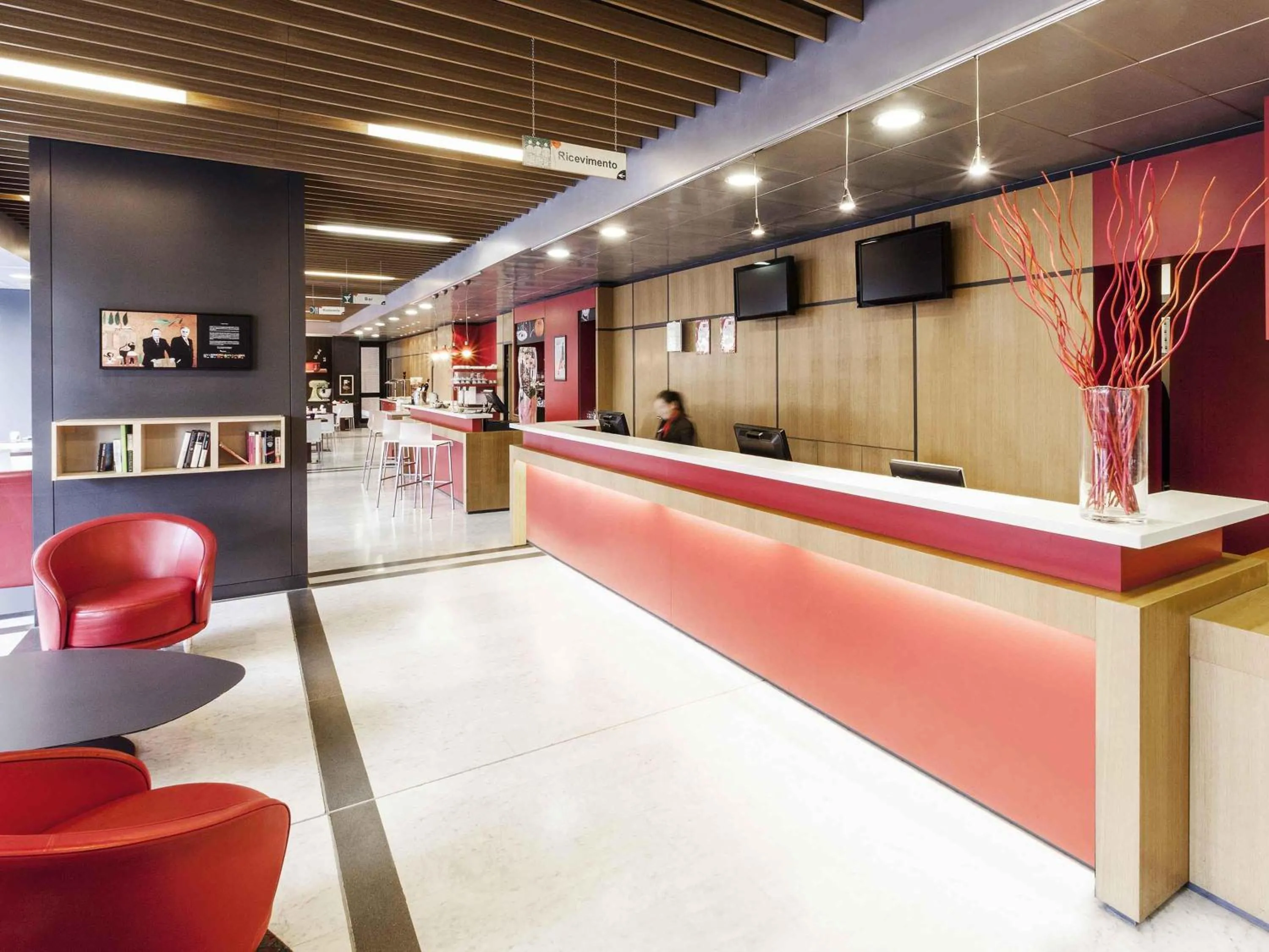 Property building in Ibis Roma Fiera