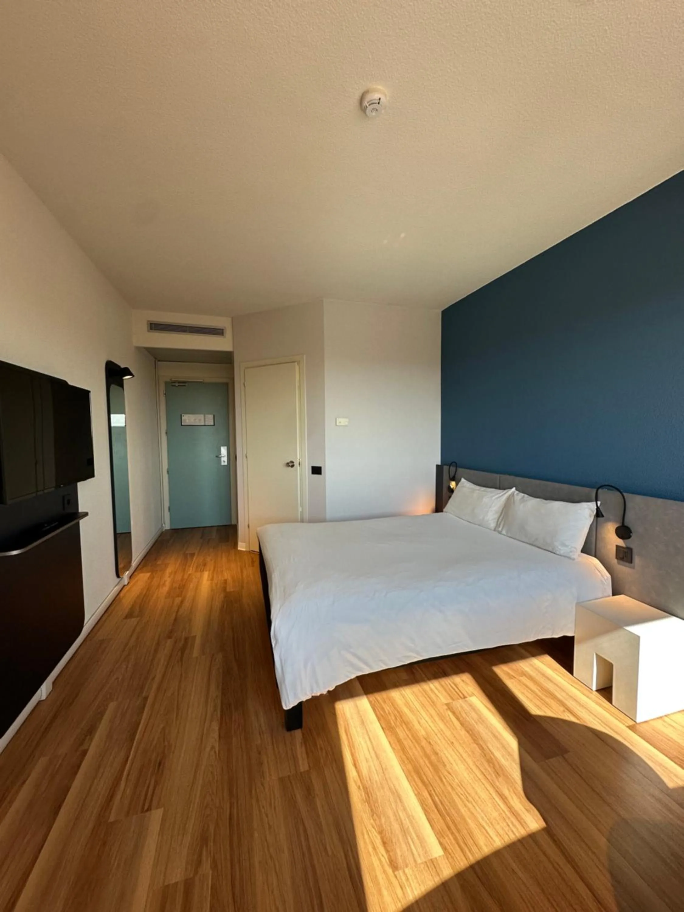 Bedroom, Bed in Ibis Roma Fiera