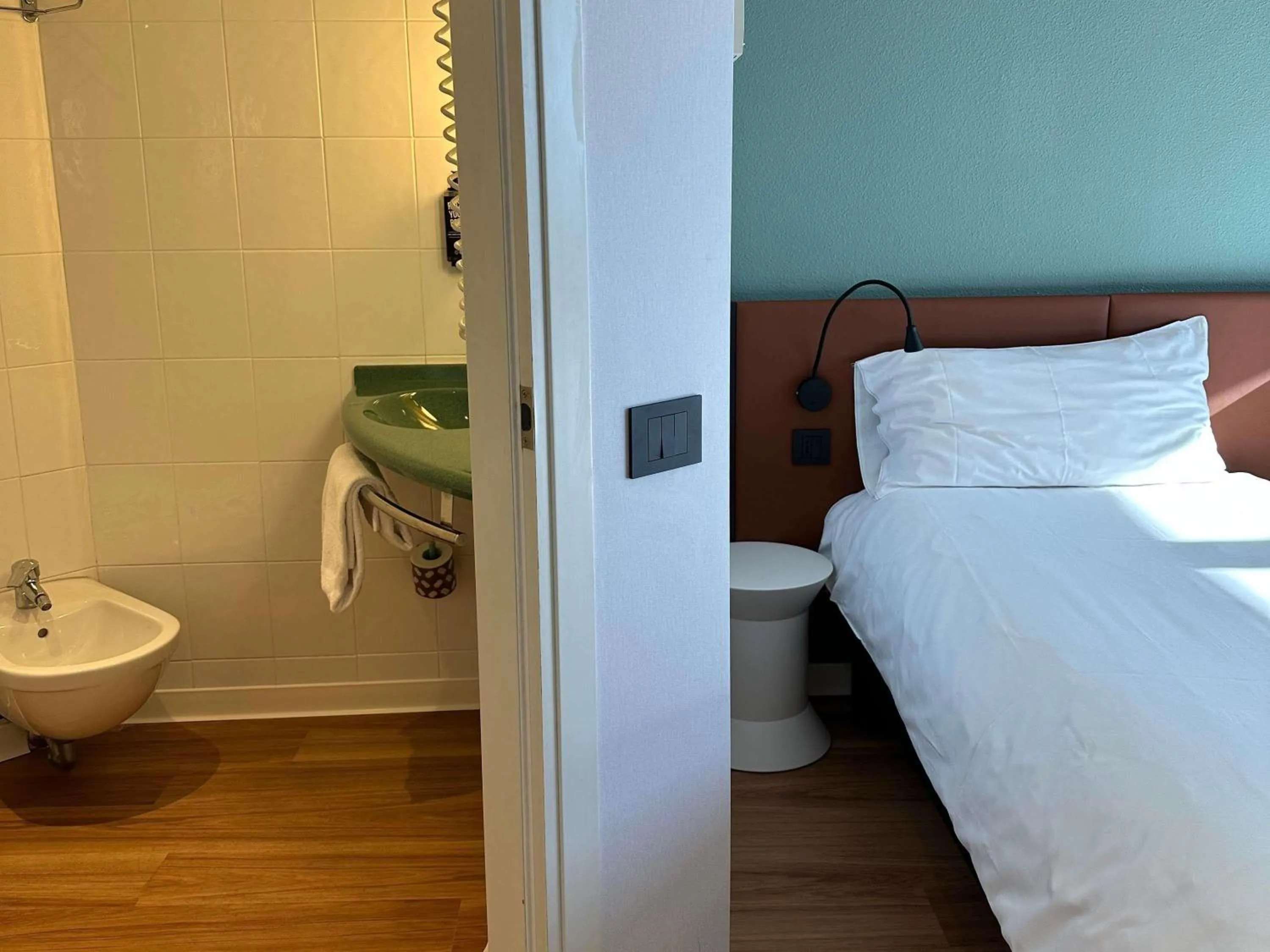 Bedroom, Bed in Ibis Roma Fiera