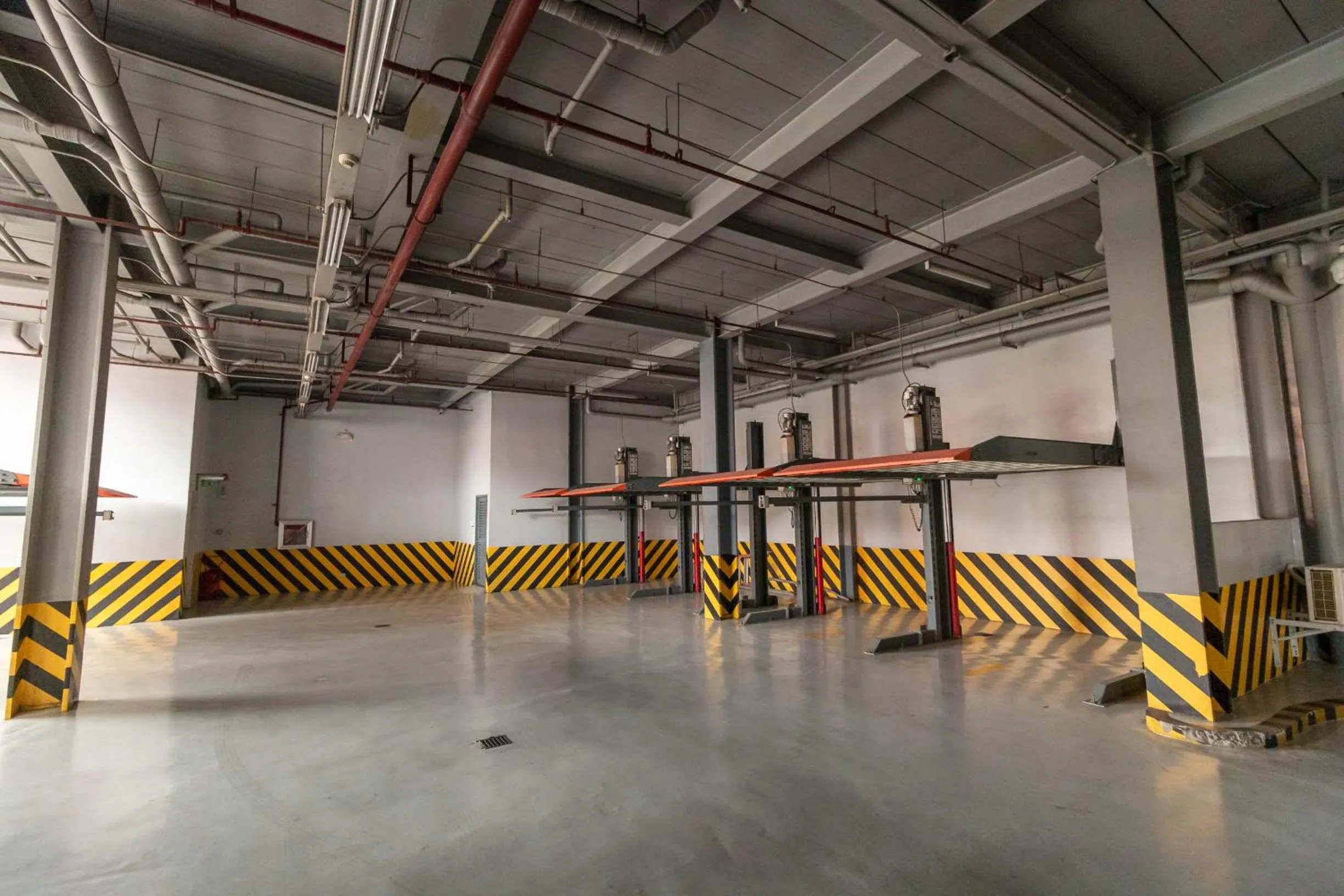 Parking in Wow Budget Hotel Cubao