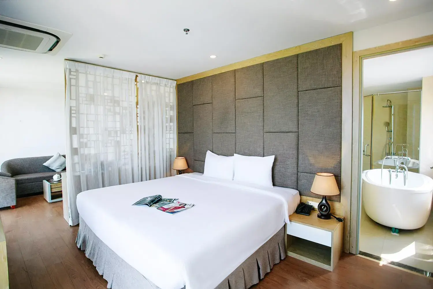 Bedroom, Bed in Lavencos Hotel Da Nang Bedroom, Bed in Lavencos Hotel Da Nang