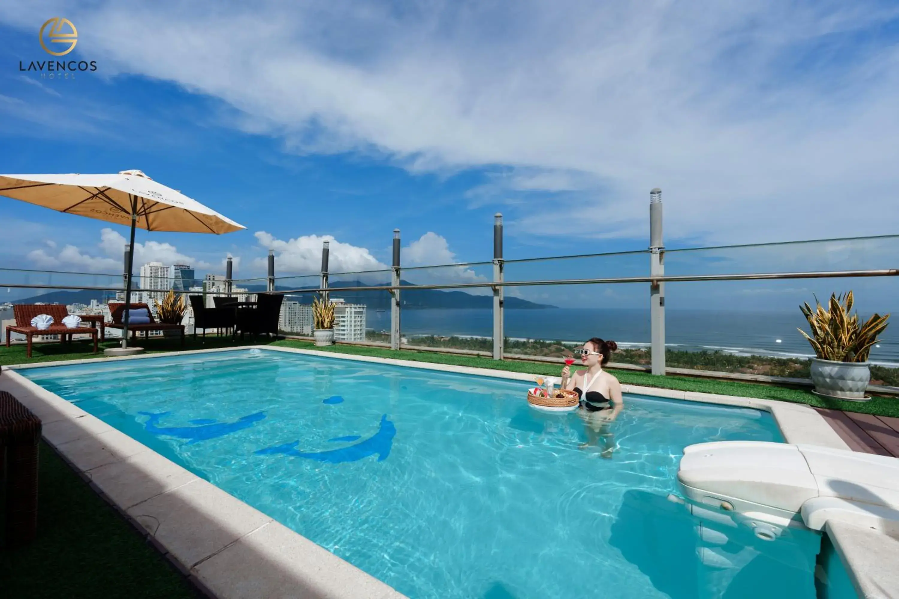 Swimming pool in Lavencos Hotel Da Nang Swimming pool in Lavencos Hotel Da Nang