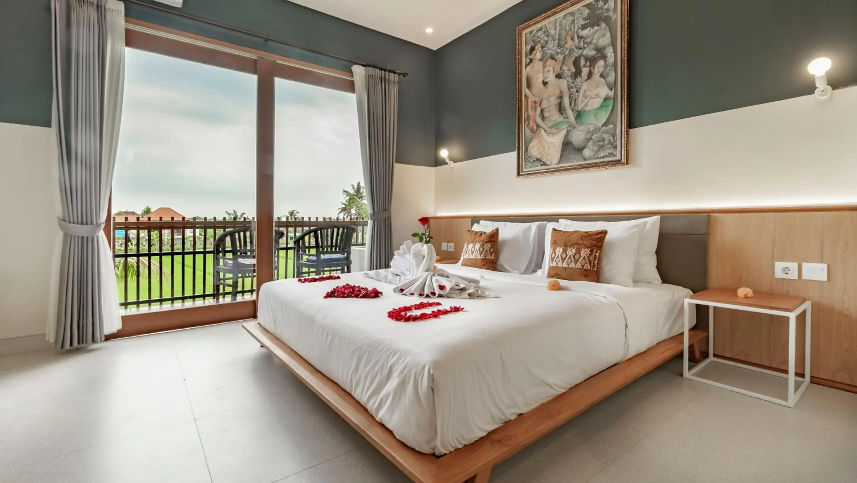 Photo of the whole room, Bed in Juli House by Mahaputra Photo of the whole room, Bed in Juli House by Mahaputra