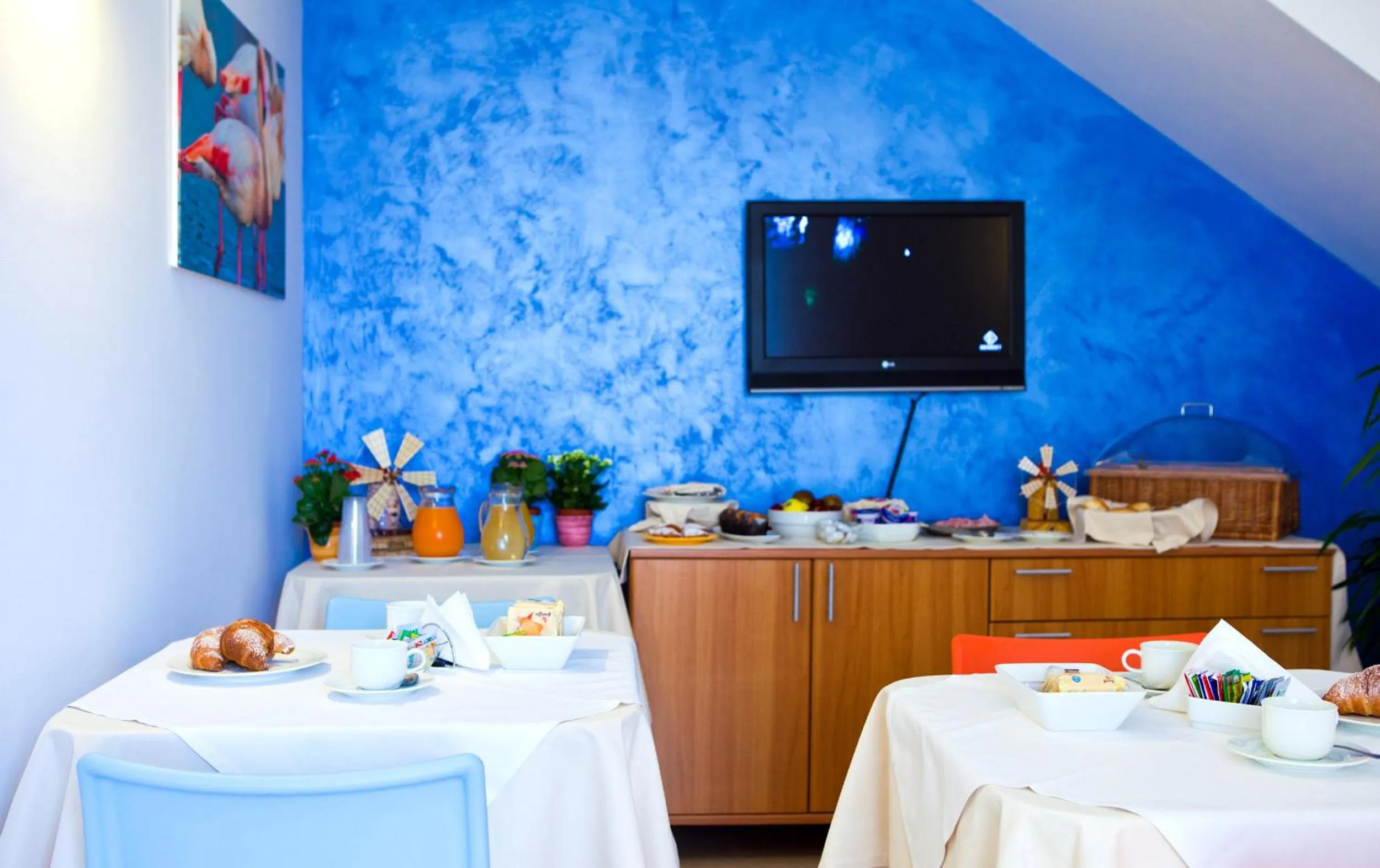 Restaurant/places to eat in Le Saline Hotel