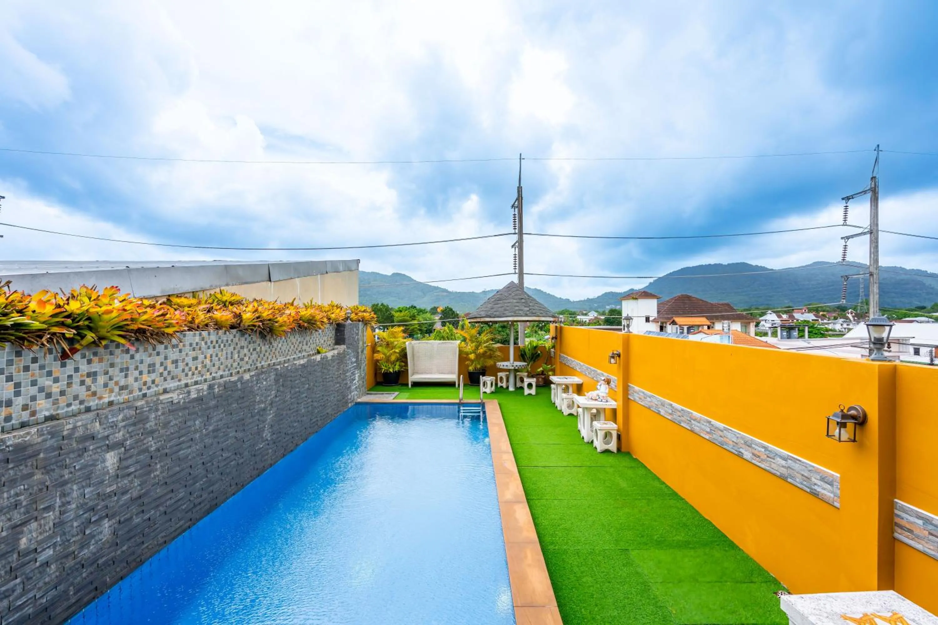 Pool view in The Cheetar Hotel