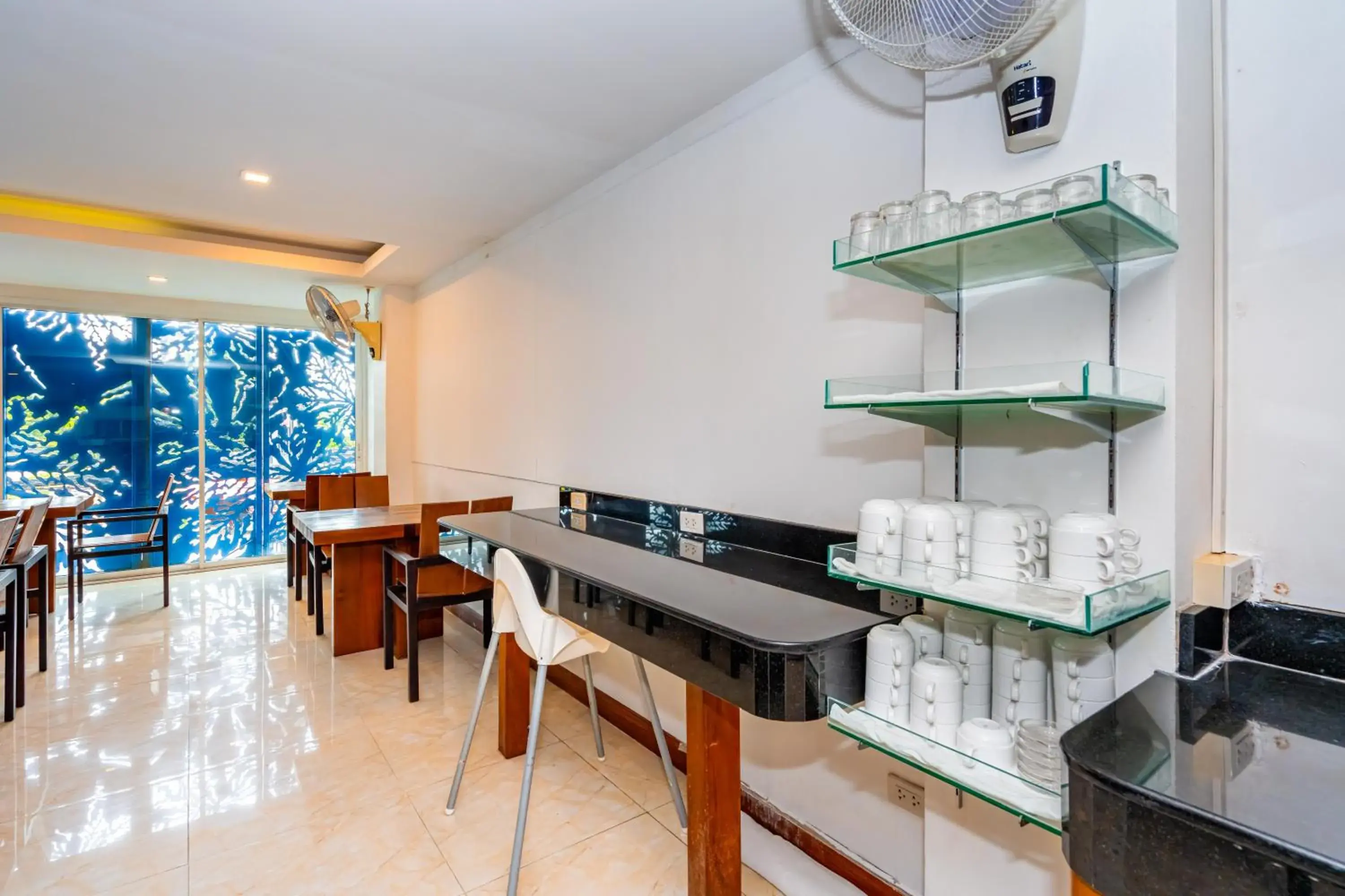 Restaurant/places to eat in The Cheetar Hotel Restaurant/places to eat in The Cheetar Hotel