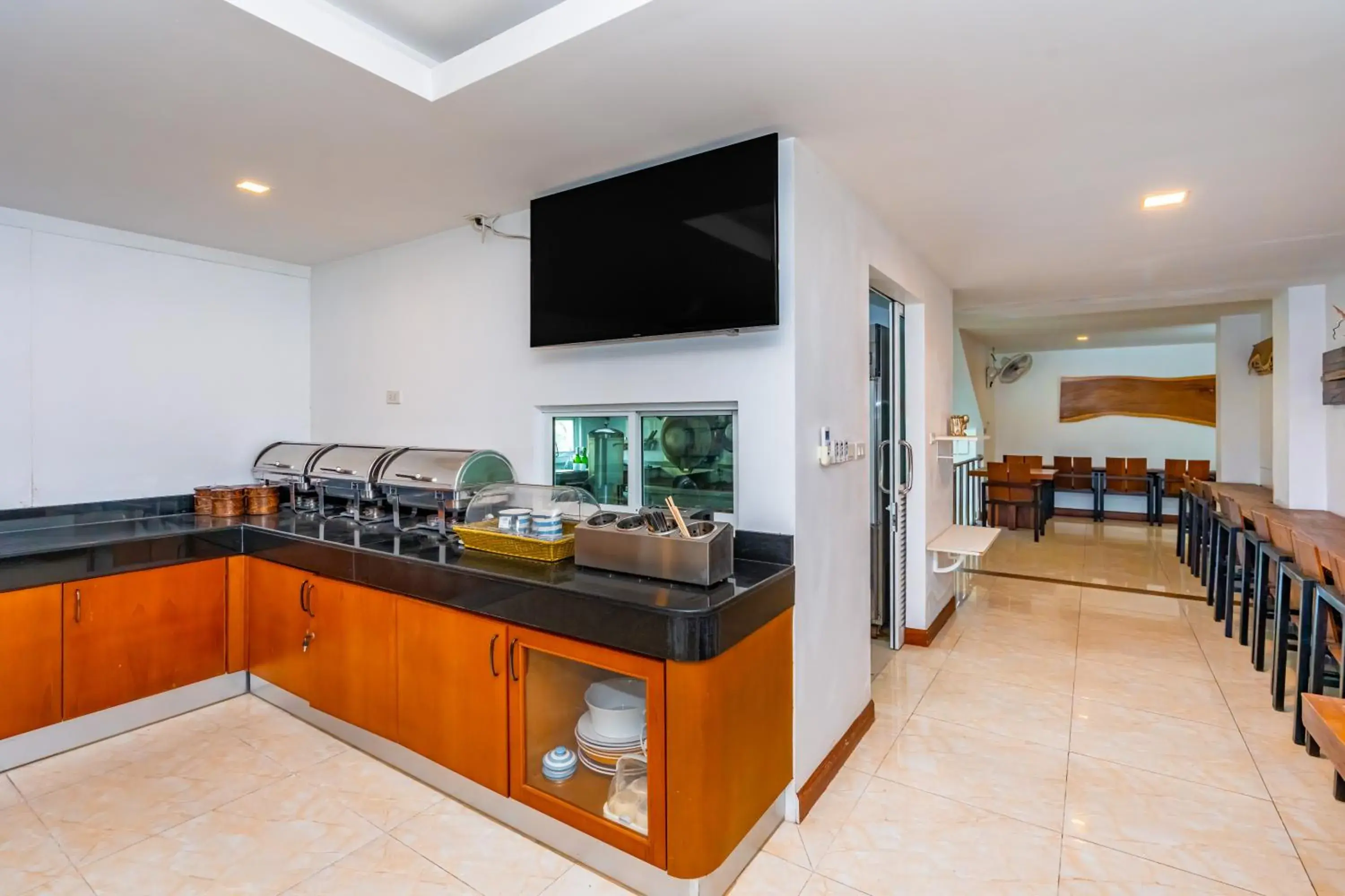 Restaurant/places to eat in The Cheetar Hotel Restaurant/places to eat in The Cheetar Hotel