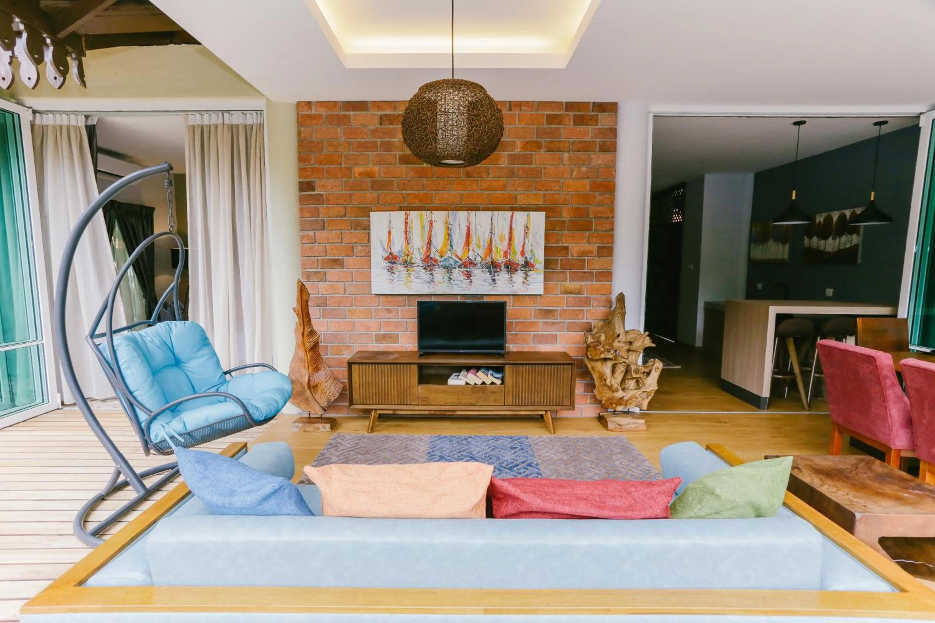 TV and multimedia in Royale Riviera Resort Private Pool Villas