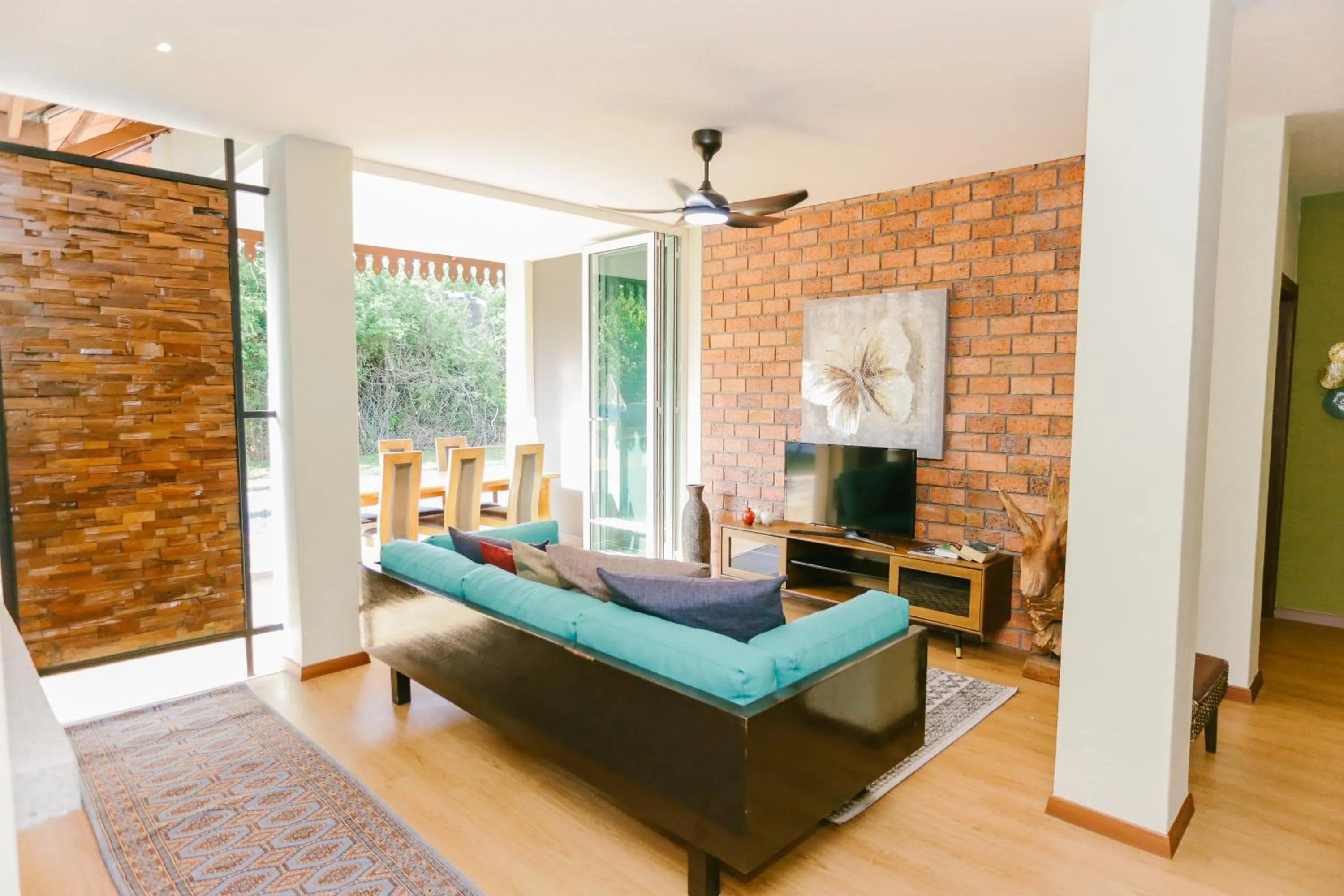 TV and multimedia in Royale Riviera Resort Private Pool Villas