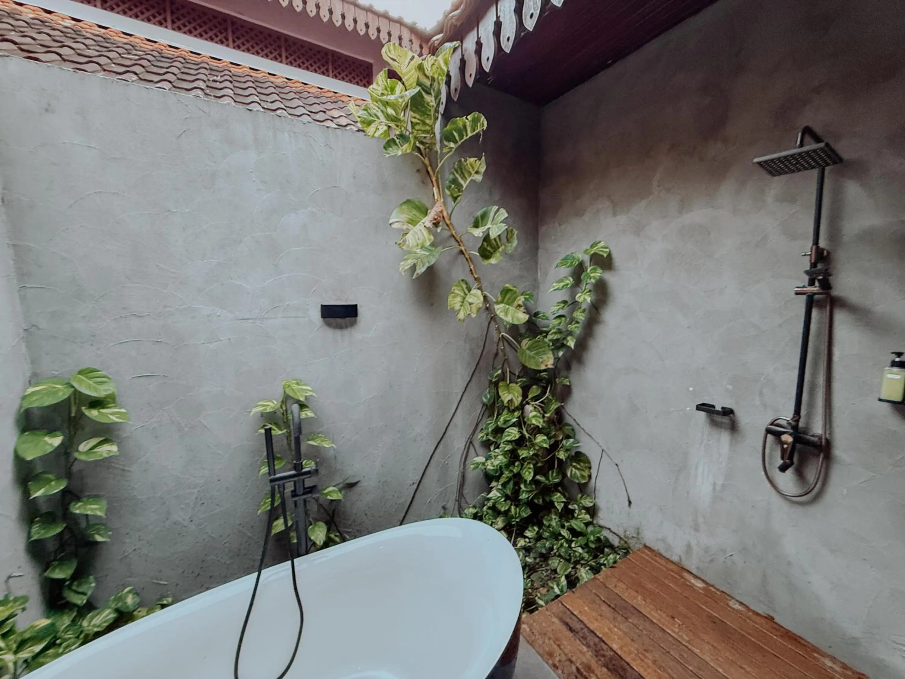 Bath in Royale Riviera Resort Private Pool Villas