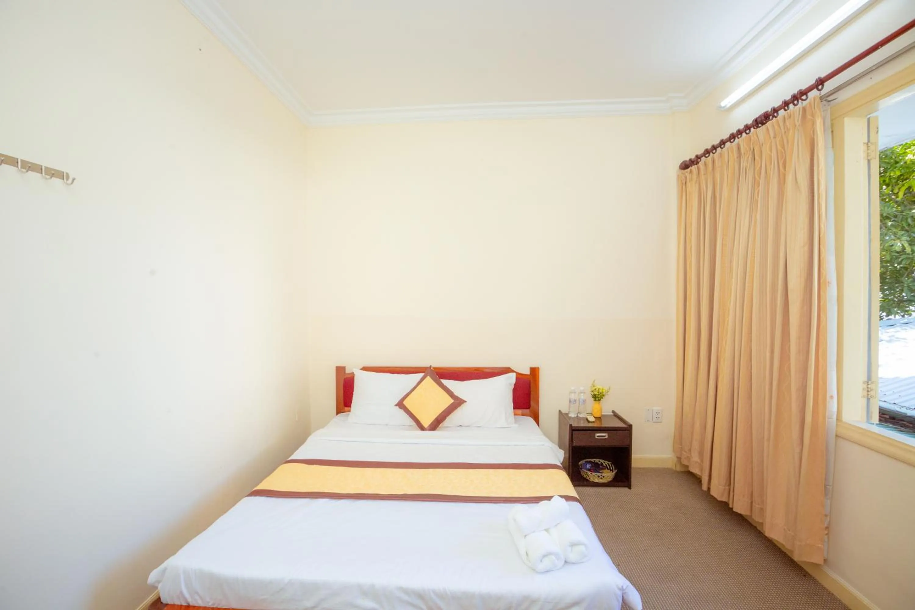 Bedroom, Bed in Mercury Hotel & Apartment