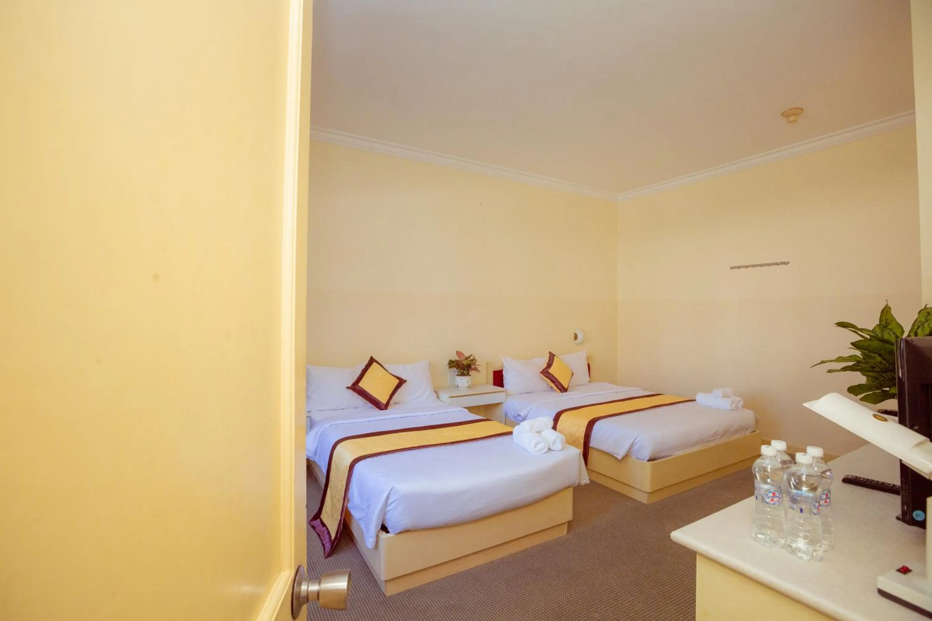 Bedroom, Bed in Mercury Hotel & Apartment