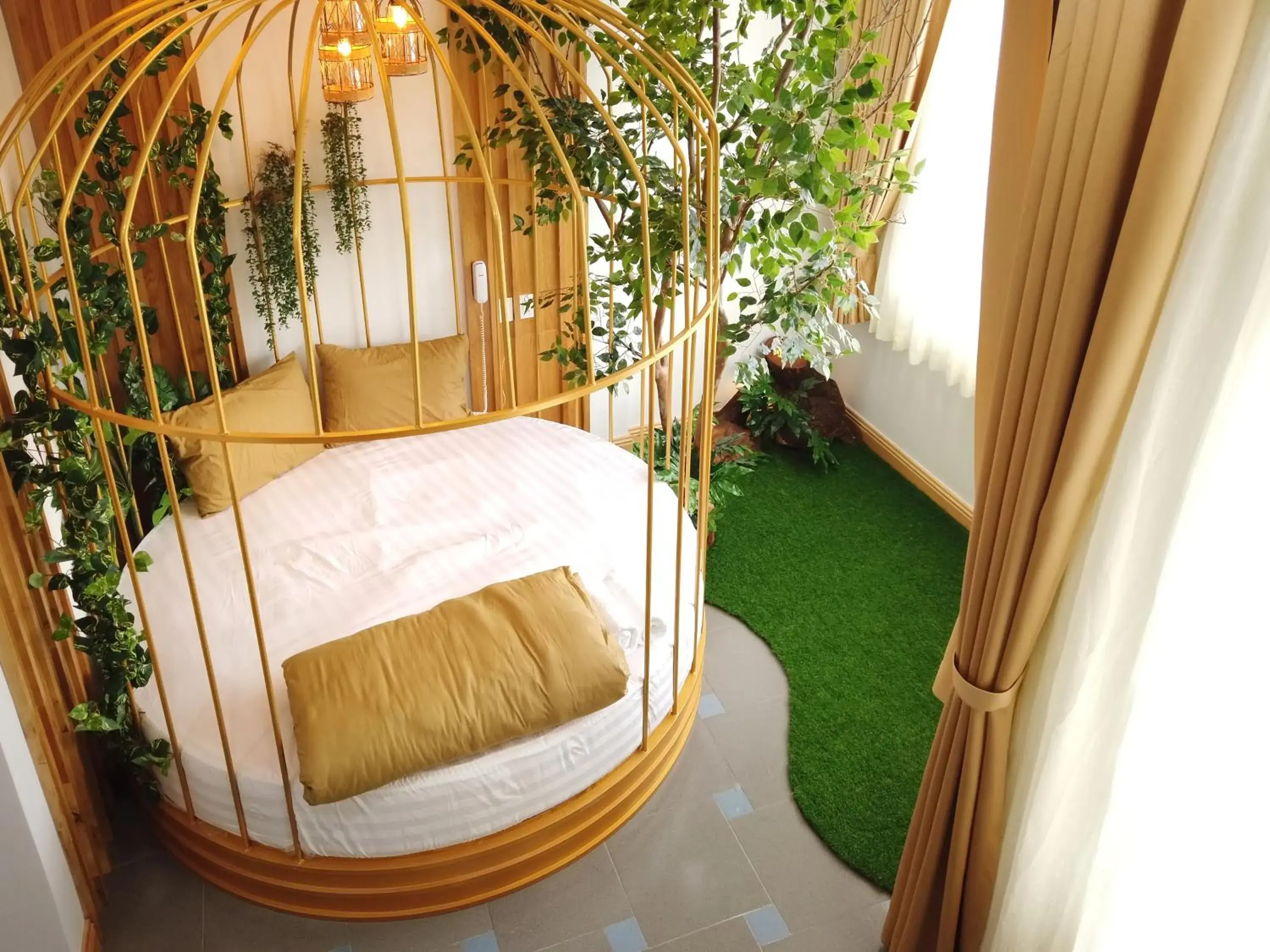 Garden view, Bed in Free Style Hotel Dalat Garden view, Bed in Free Style Hotel Dalat