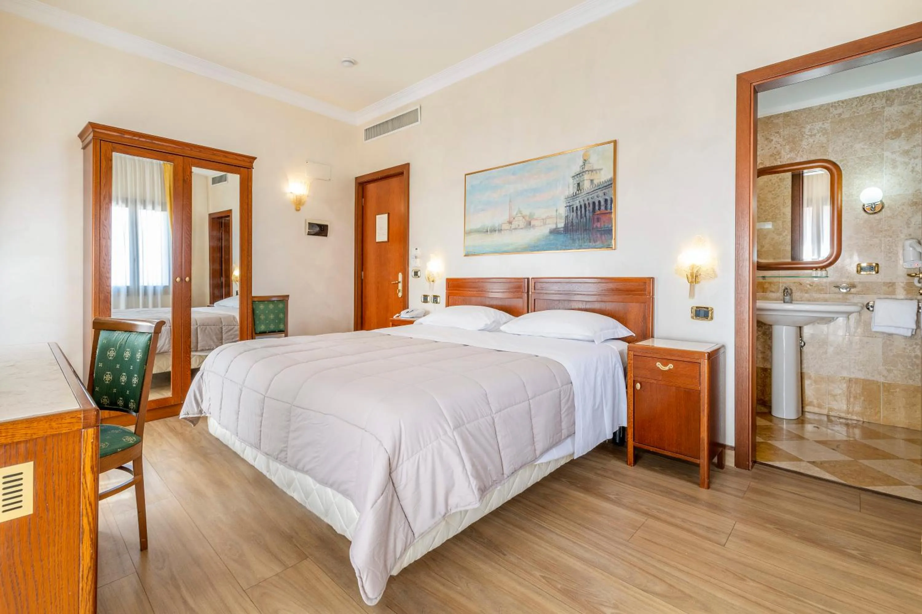 Bedroom, Bed in Hotel Panorama