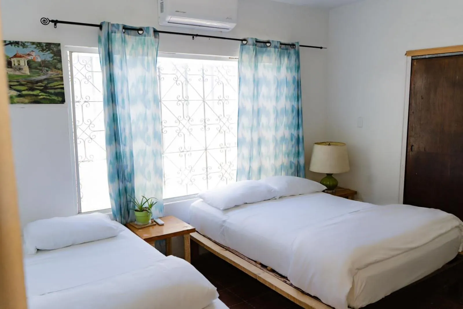 Photo of the whole room, Bed in Desert Heart Hostel