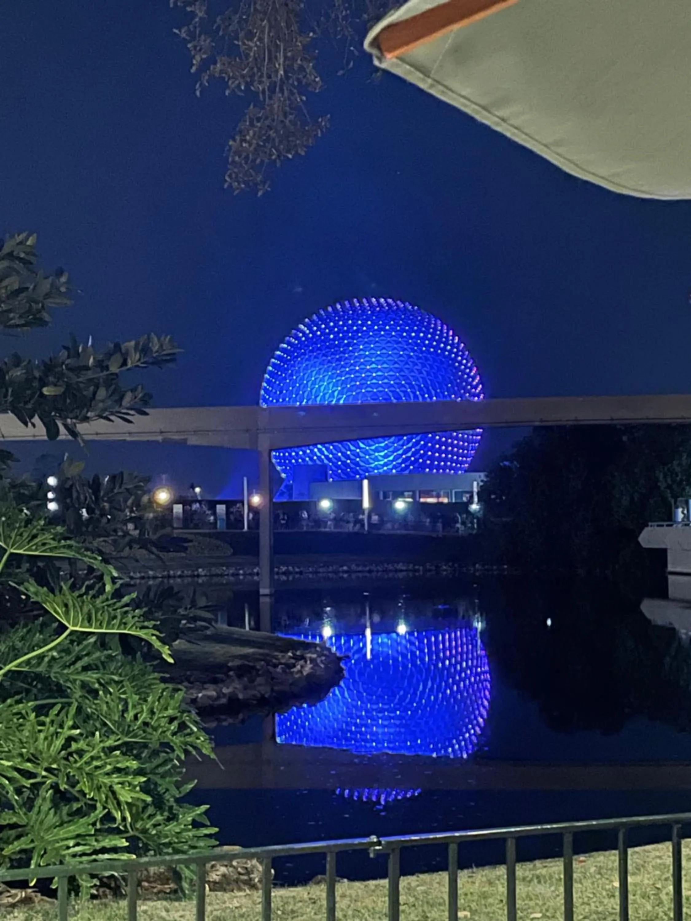 Nearby landmark in 3 Bedroom Villa with Poolside Cinema and Games Room Close to theme Parks sleeps 6 plus 2