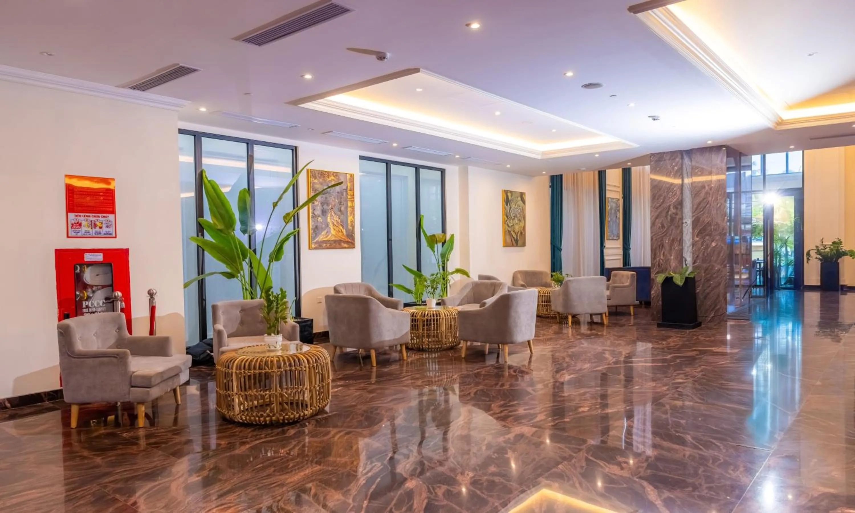 Lobby or reception in Vipol Mui Ne Hotel & Spa