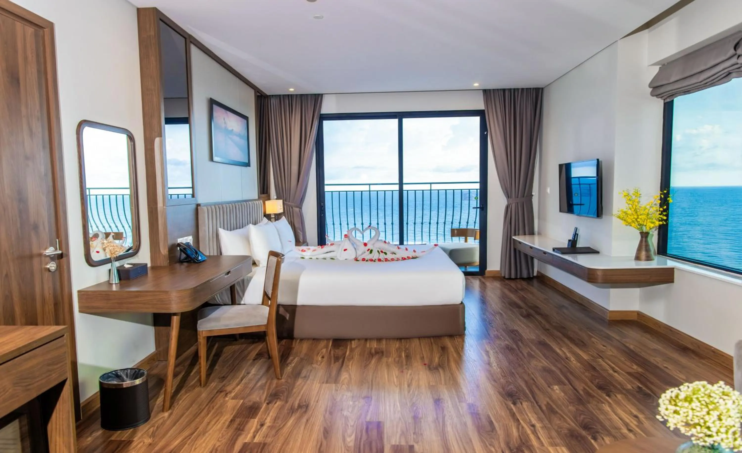 Bed in Vipol Mui Ne Hotel & Spa