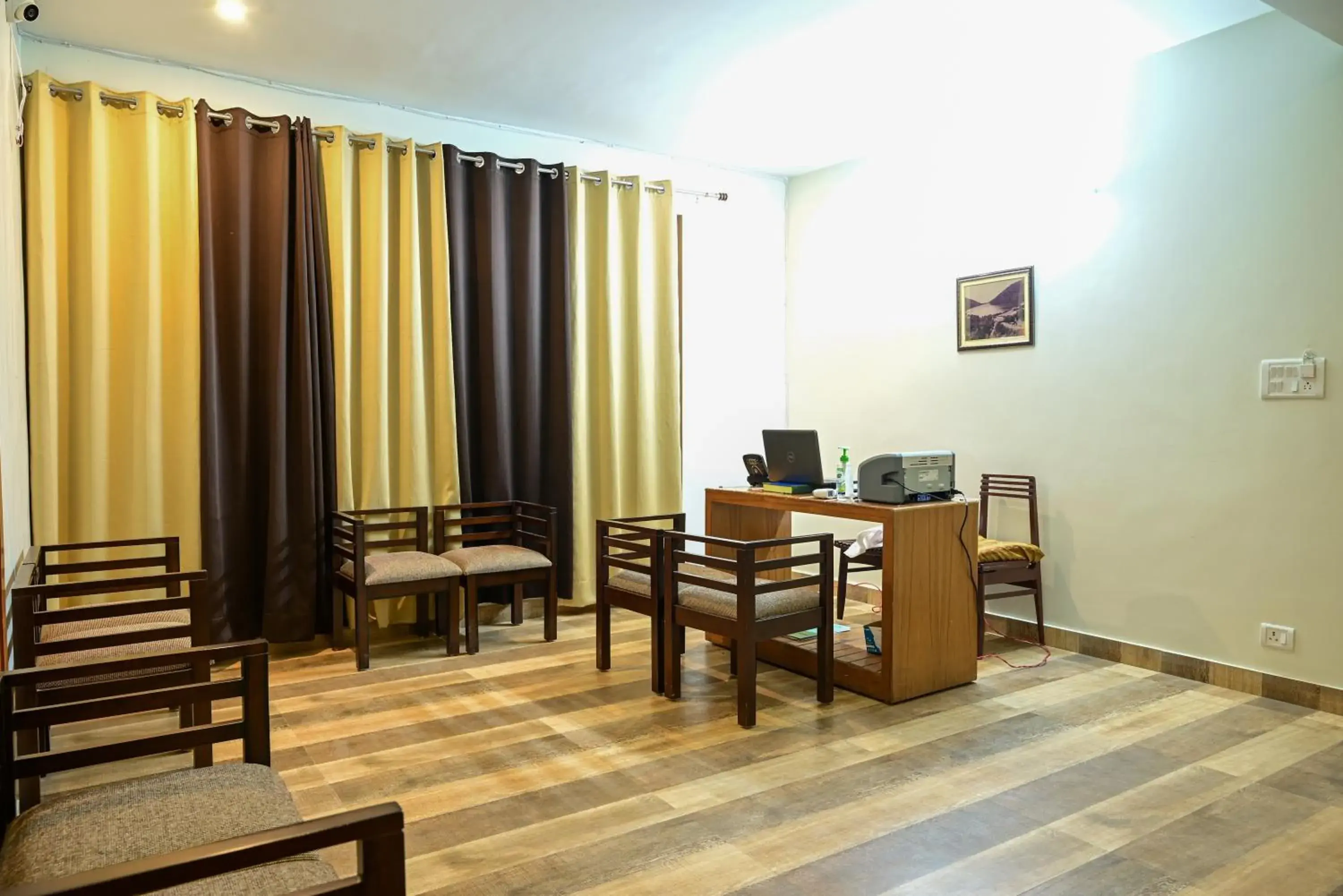 Lobby or reception in The Fern Villas Nainital By Beyond Stay Lobby or reception in The Fern Villas Nainital By Beyond Stay